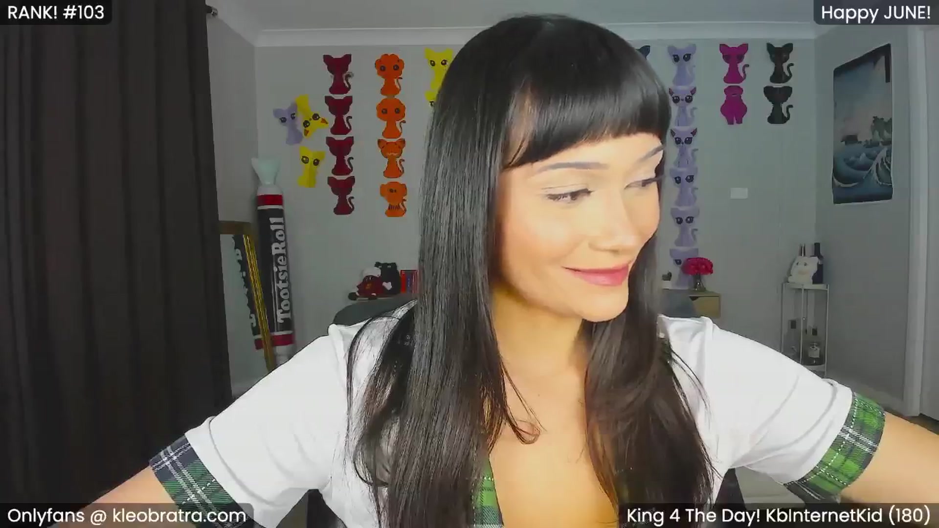 Gallery image thumbnail from KleoBratra's myfreecams stream on, 06/21/2024, 07:40 image 2 of 20