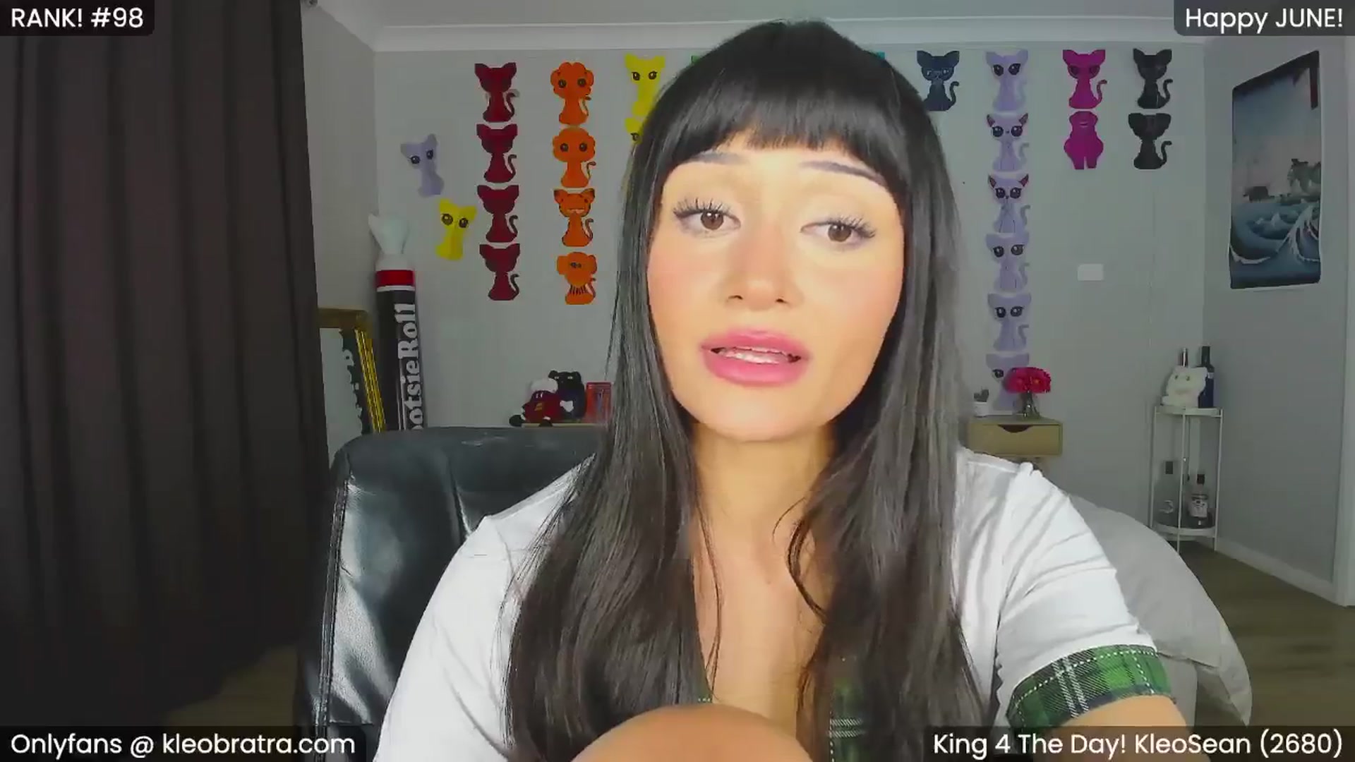 Gallery image thumbnail from KleoBratra's myfreecams stream on, 06/21/2024, 14:38 image 13 of 20