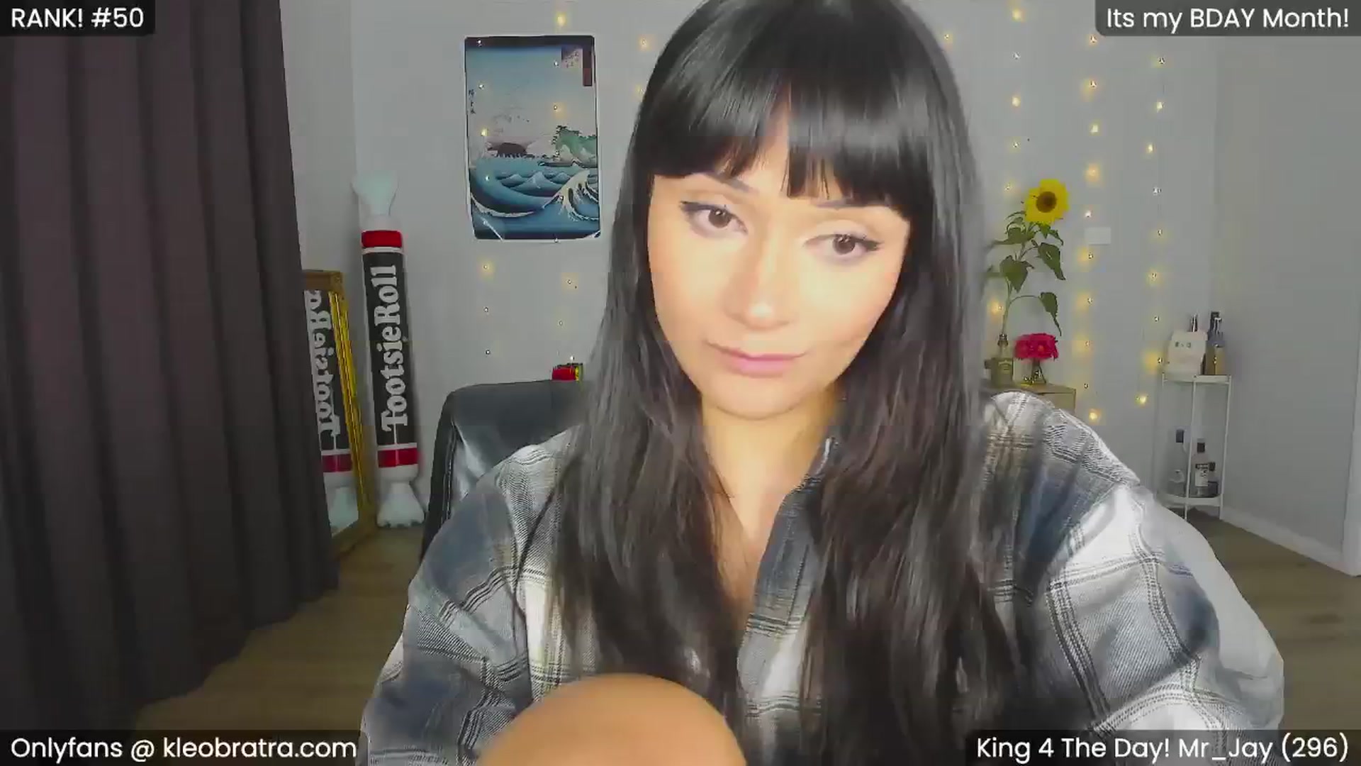 Gallery image thumbnail from KleoBratra's myfreecams stream on, 07/08/2024, 14:43 image 11 of 20