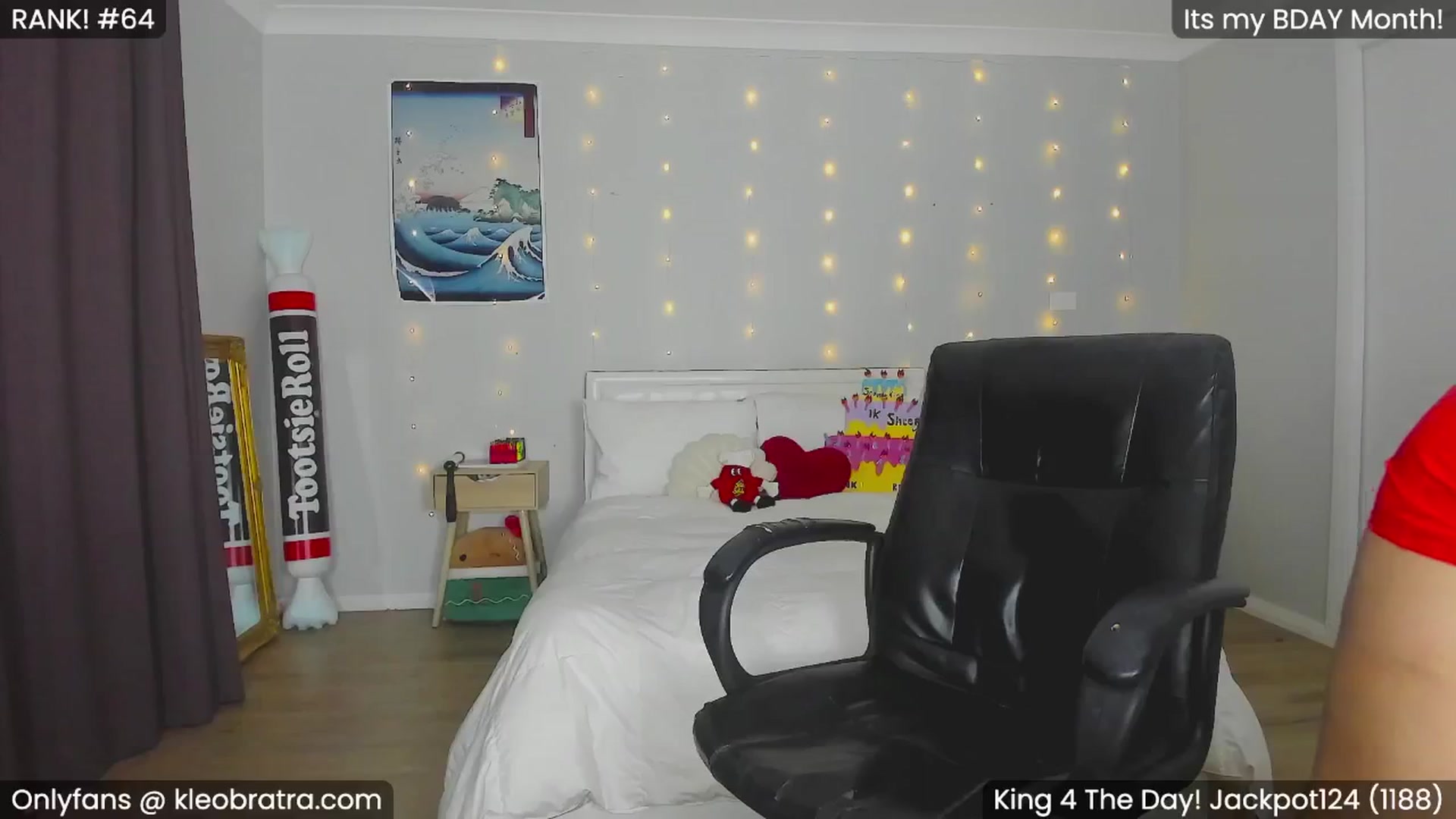 Gallery image thumbnail from KleoBratra's myfreecams stream on, 07/10/2024, 05:10 image 10 of 20