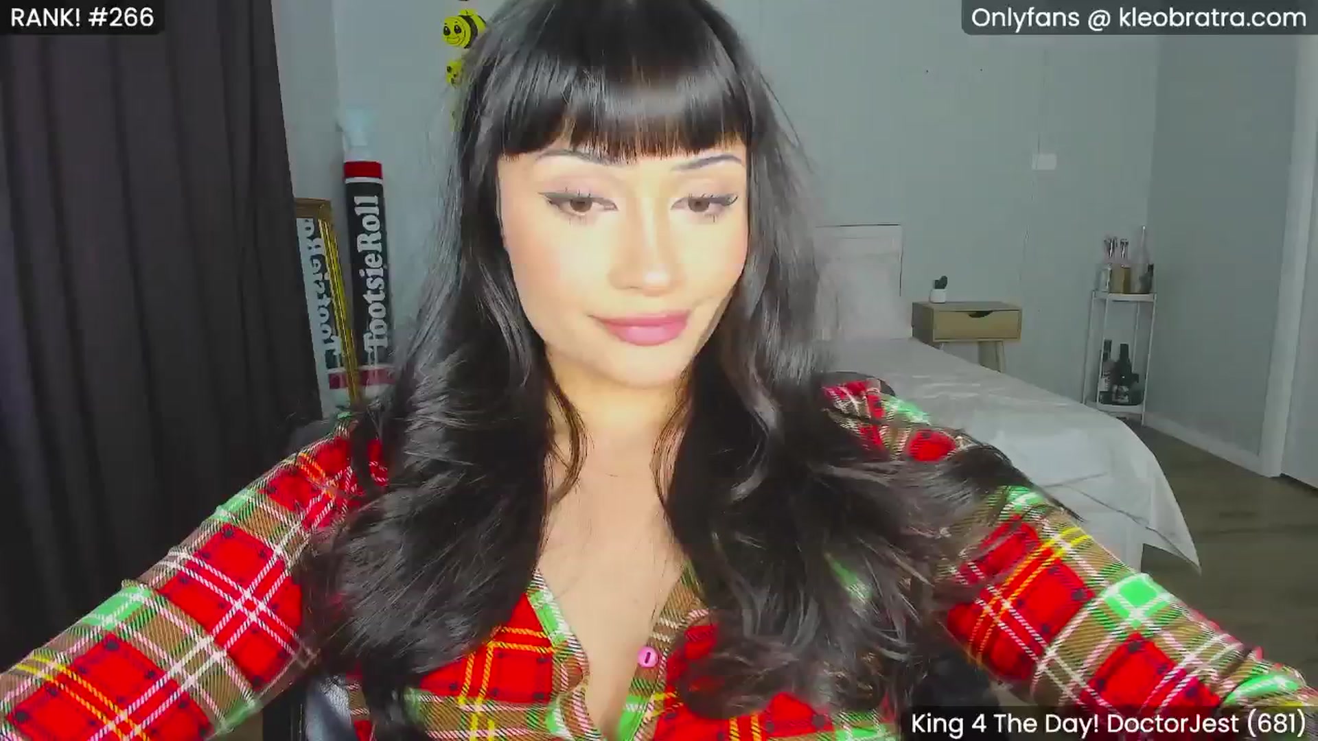 Gallery image thumbnail from KleoBratra's myfreecams stream on, 08/10/2024, 10:20 image 10 of 20