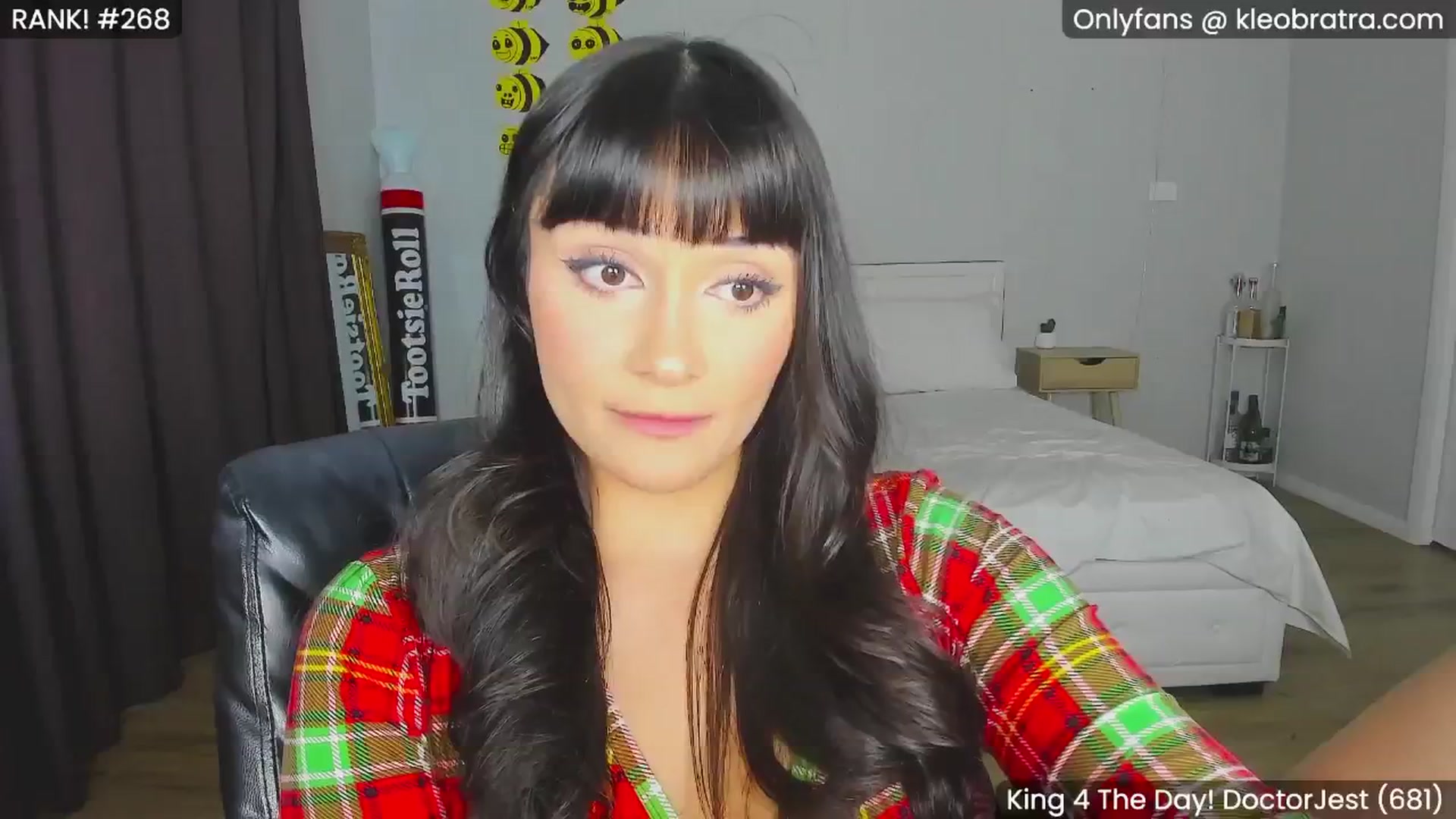 Gallery image thumbnail from KleoBratra's myfreecams stream on, 08/10/2024, 10:20 image 3 of 20