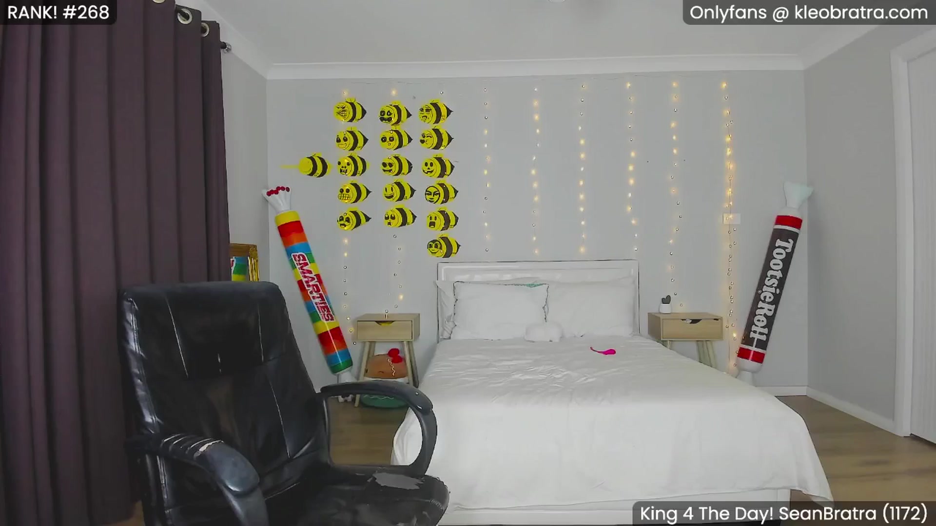 Gallery image thumbnail from KleoBratra's myfreecams stream on, 08/12/2024, 07:33 image 13 of 20