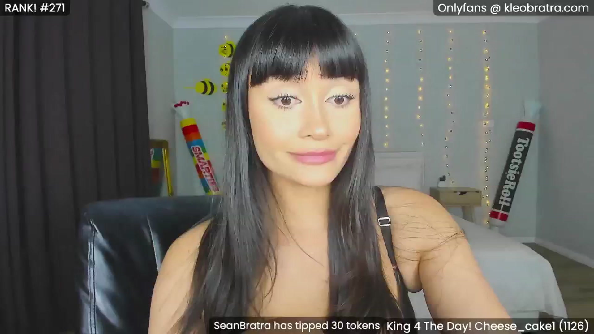 Gallery image thumbnail from KleoBratra's myfreecams stream on, 08/12/2024, 07:33 image 9 of 20