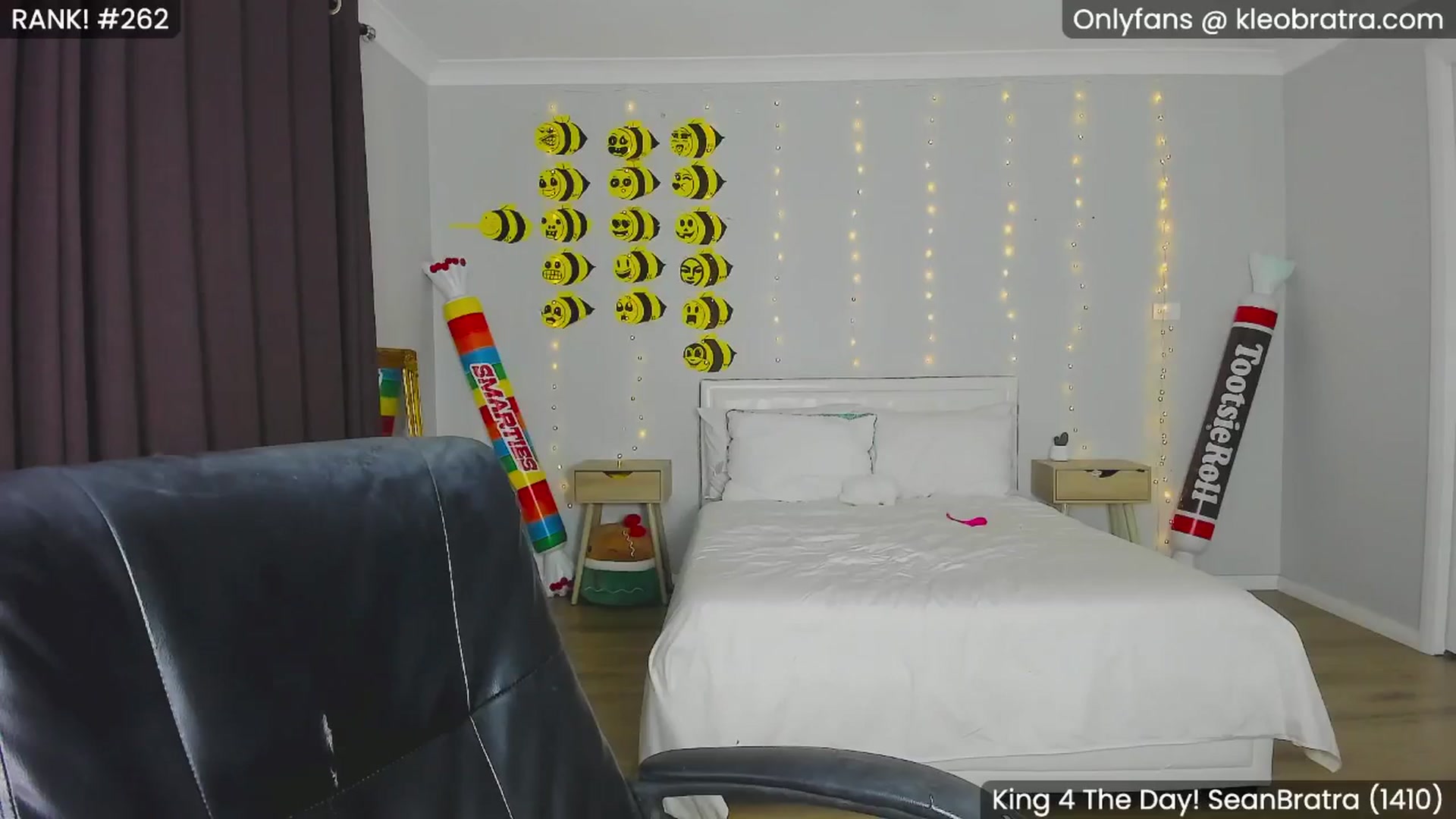 Gallery image thumbnail from KleoBratra's myfreecams stream on, 08/12/2024, 07:33 image 18 of 20