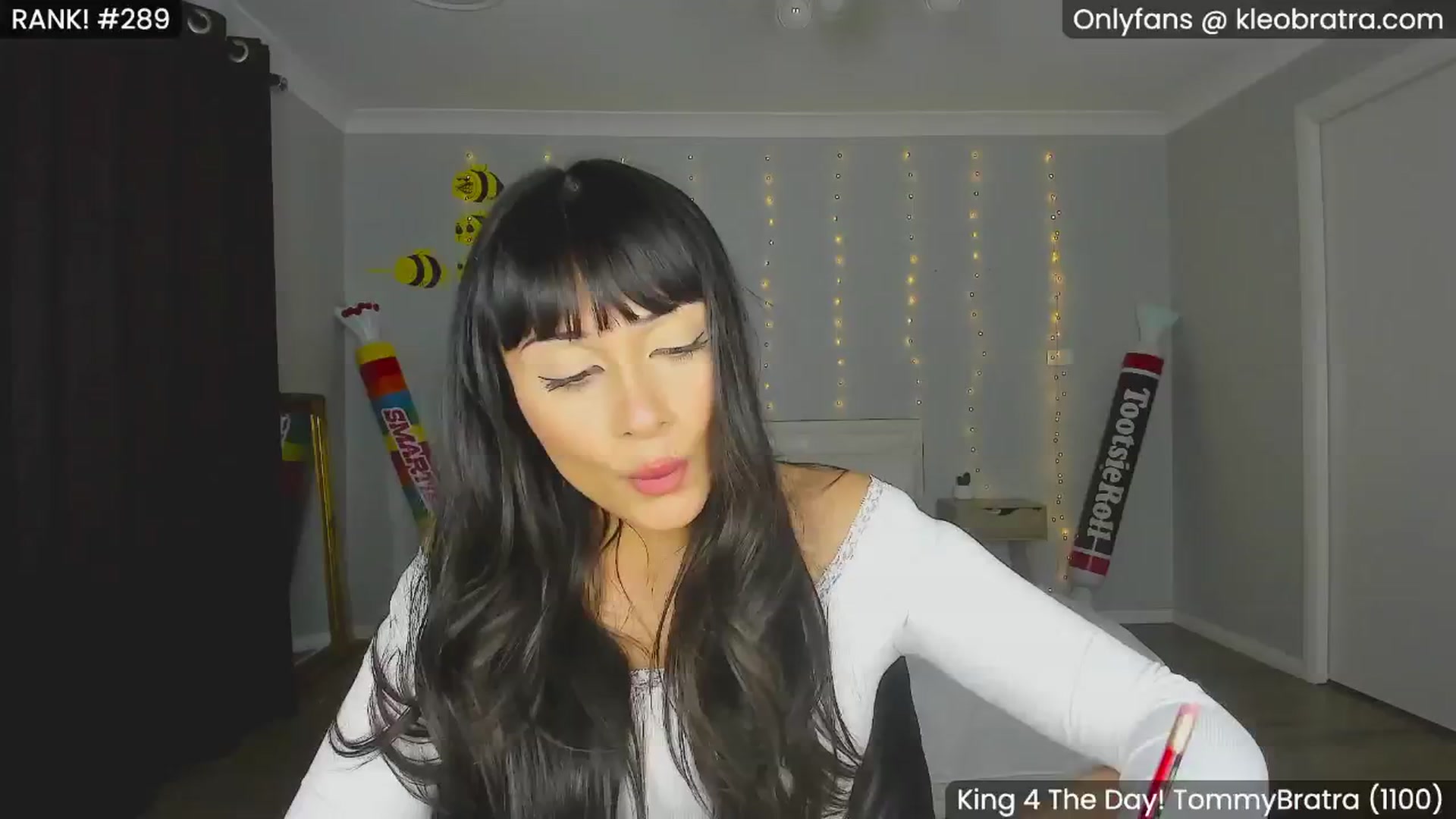 Gallery image thumbnail from KleoBratra's myfreecams stream on, 08/13/2024, 11:35 image 4 of 20