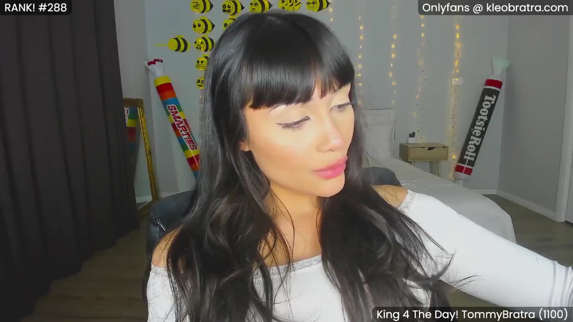 Gallery image thumbnail from KleoBratra's myfreecams stream on, 08/13/2024, 11:35 image 18 of 20