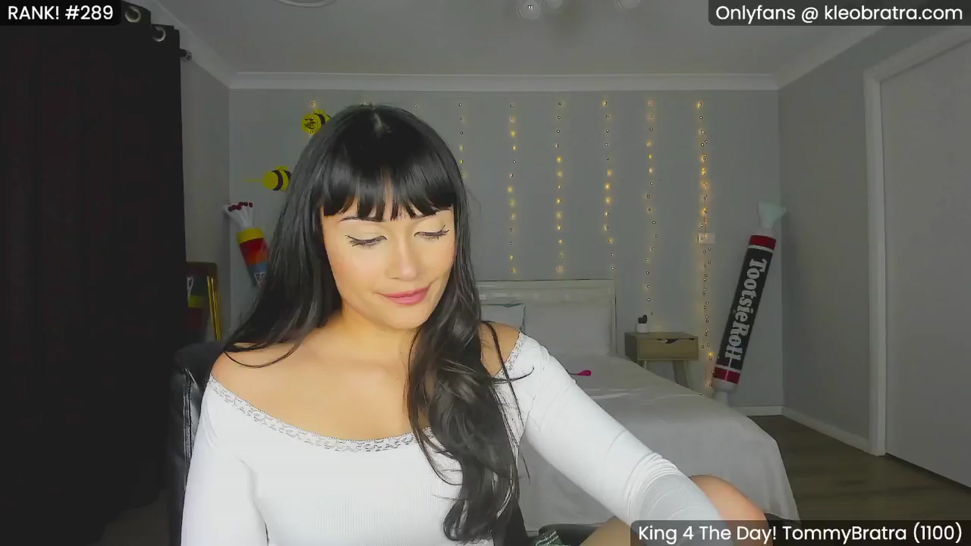 Gallery image thumbnail from KleoBratra's myfreecams stream on, 08/13/2024, 11:35 image 3 of 20