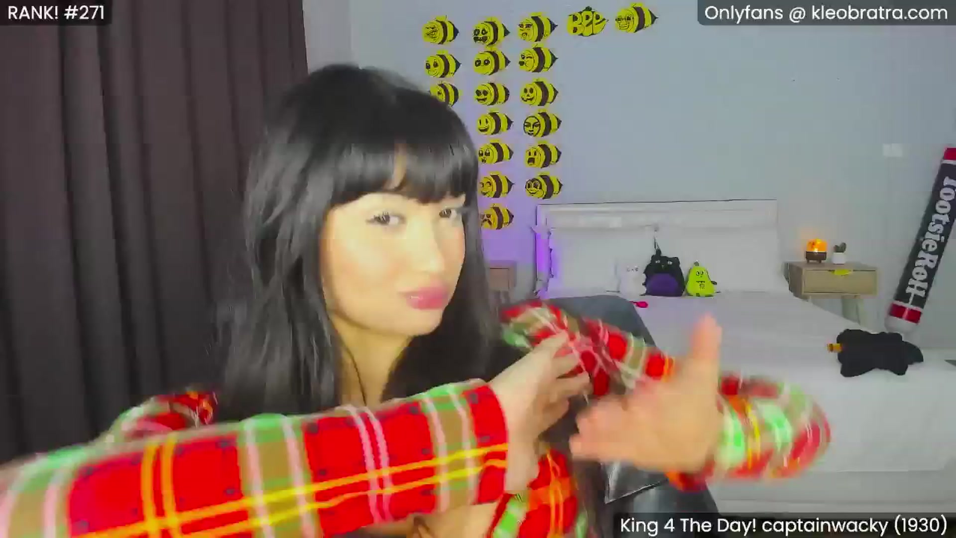 Gallery image thumbnail from KleoBratra's myfreecams stream on, 08/14/2024, 11:20 image 16 of 20