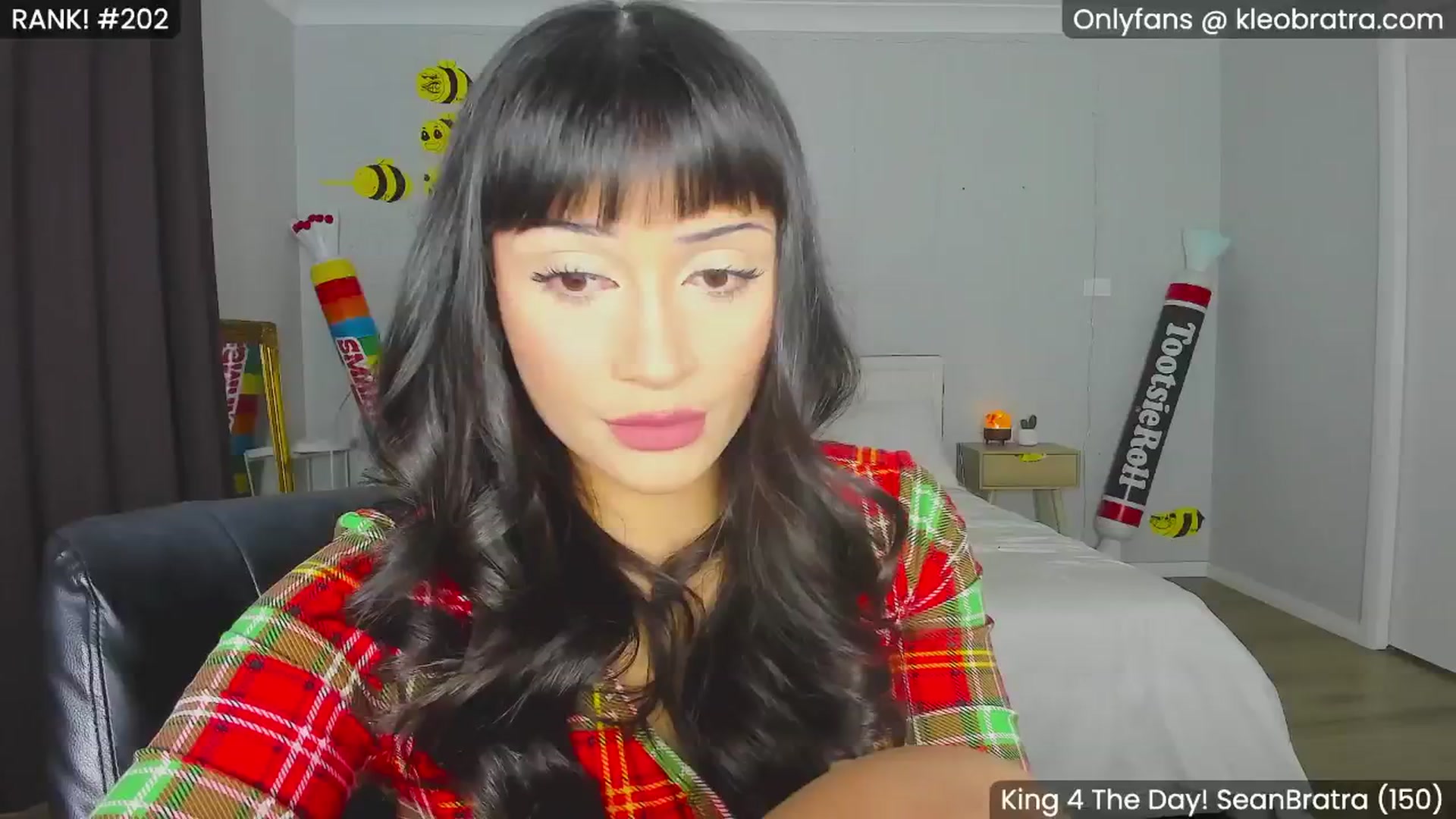 Gallery image thumbnail from KleoBratra's myfreecams stream on, 08/17/2024, 06:19 image 6 of 20