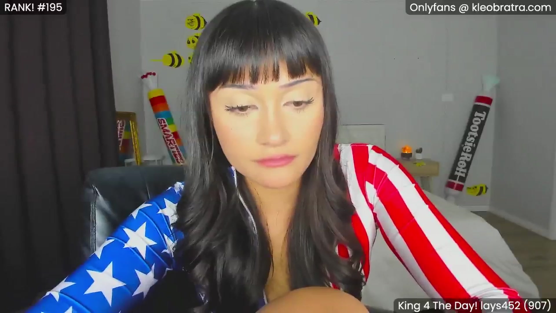 Gallery image thumbnail from KleoBratra's myfreecams stream on, 08/17/2024, 16:23 image 11 of 20