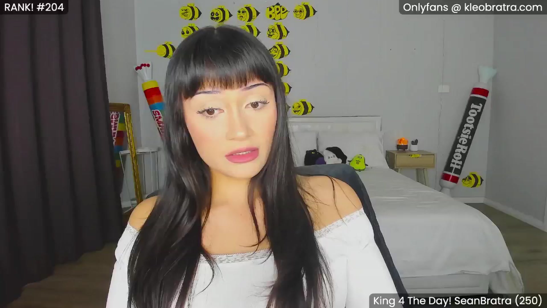 Gallery image thumbnail from KleoBratra's myfreecams stream on, 08/19/2024, 08:32 image 5 of 20