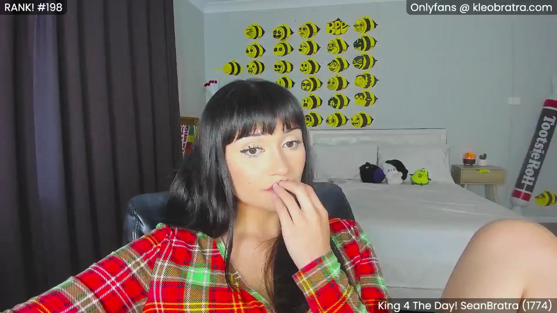 Gallery image thumbnail from KleoBratra's myfreecams stream on, 08/20/2024, 08:55 image 16 of 20