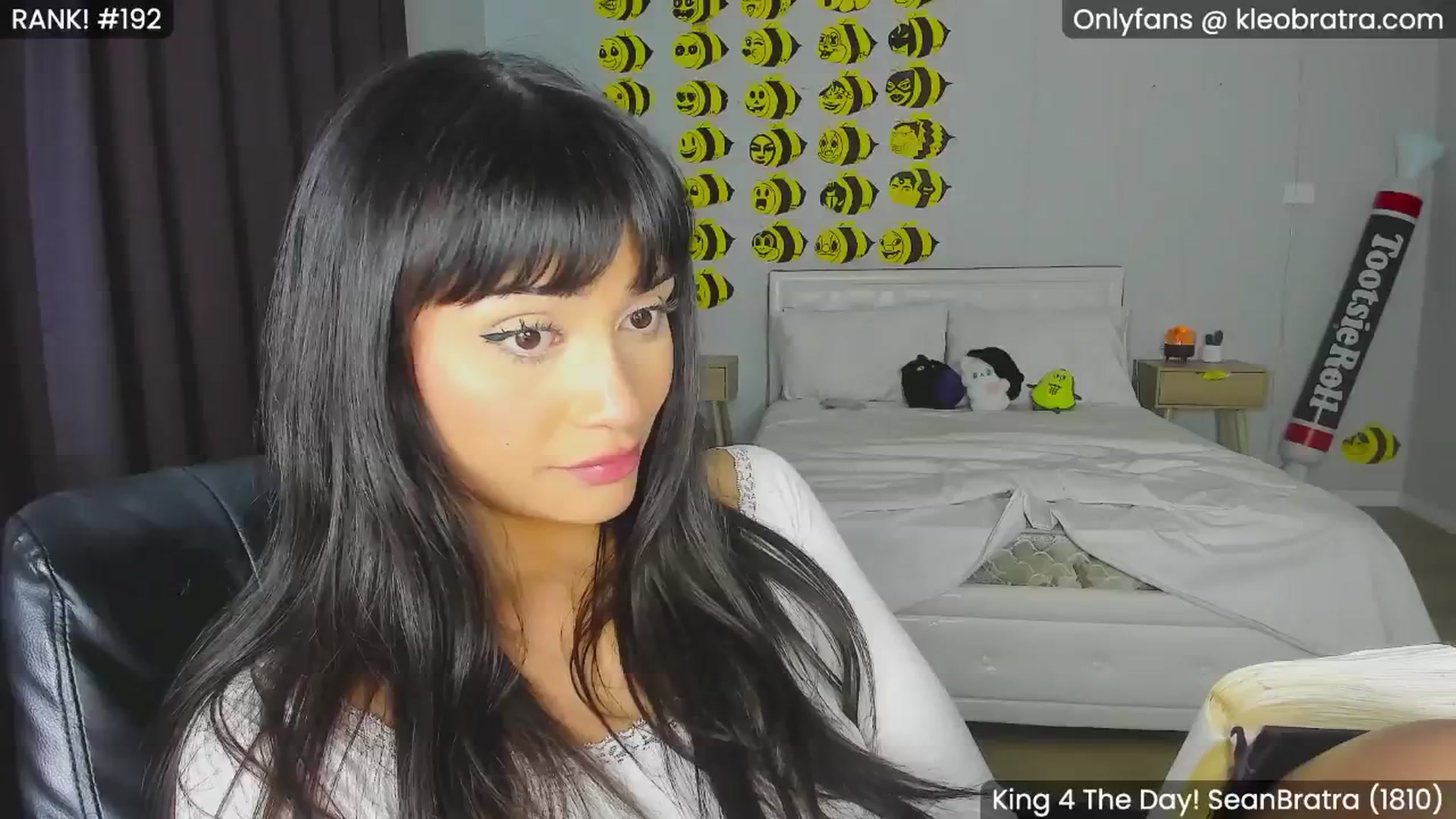Gallery image thumbnail from KleoBratra's myfreecams stream on, 08/20/2024, 10:02 image 7 of 20