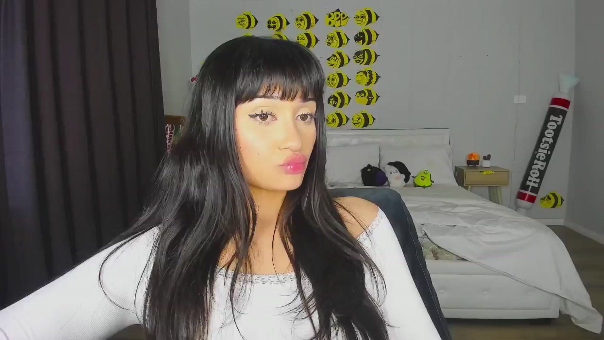 Gallery image thumbnail from KleoBratra's myfreecams stream on, 08/20/2024, 10:02 image 1 of 20