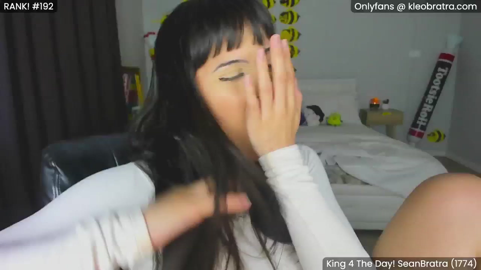 Gallery image thumbnail from KleoBratra's myfreecams stream on, 08/20/2024, 10:02 image 4 of 20