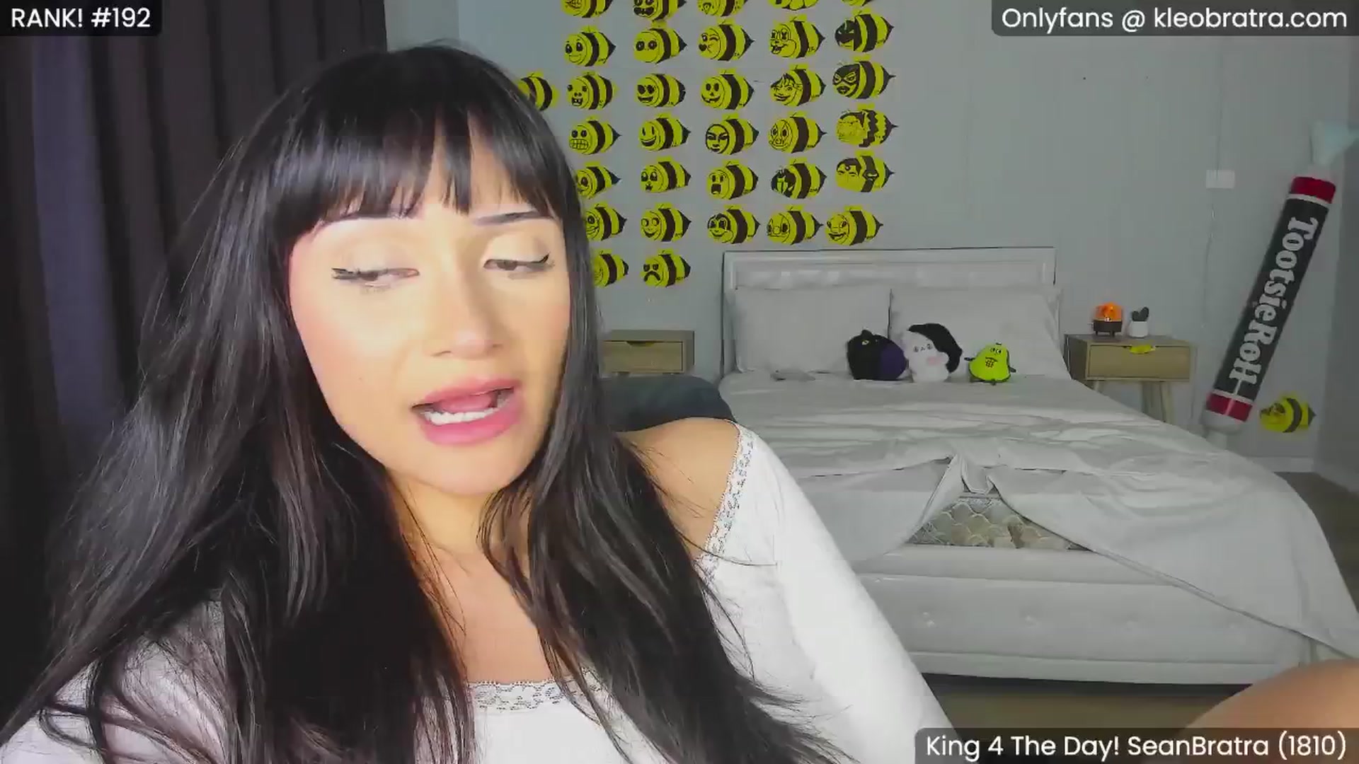 Gallery image thumbnail from KleoBratra's myfreecams stream on, 08/20/2024, 10:02 image 6 of 20