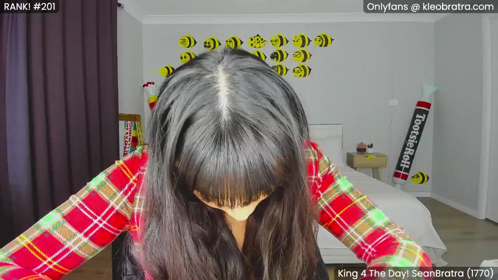 Gallery image thumbnail from KleoBratra's myfreecams stream on, 08/22/2024, 10:15 image 12 of 20