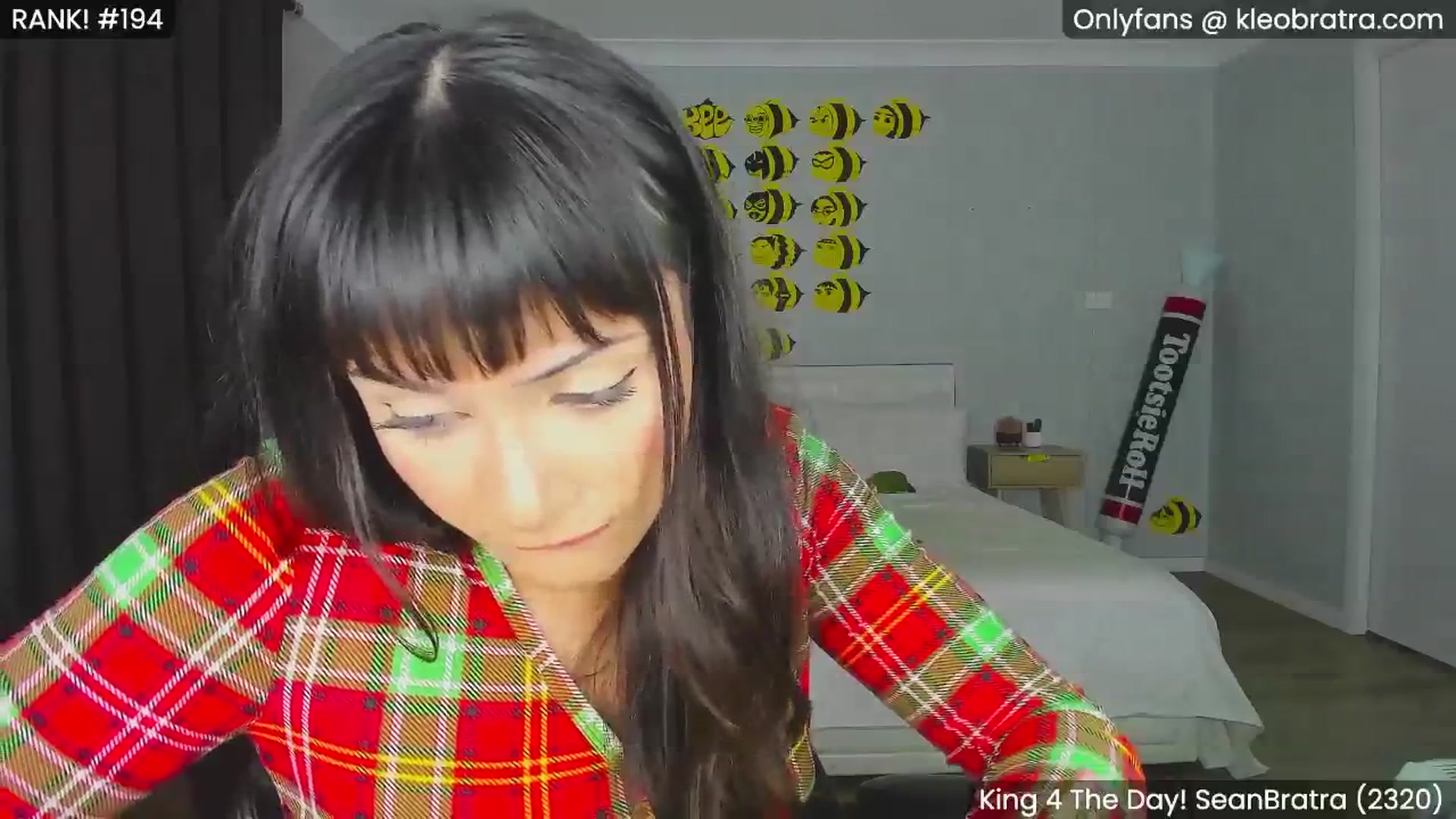 Gallery image thumbnail from KleoBratra's myfreecams stream on, 08/22/2024, 10:15 image 19 of 20