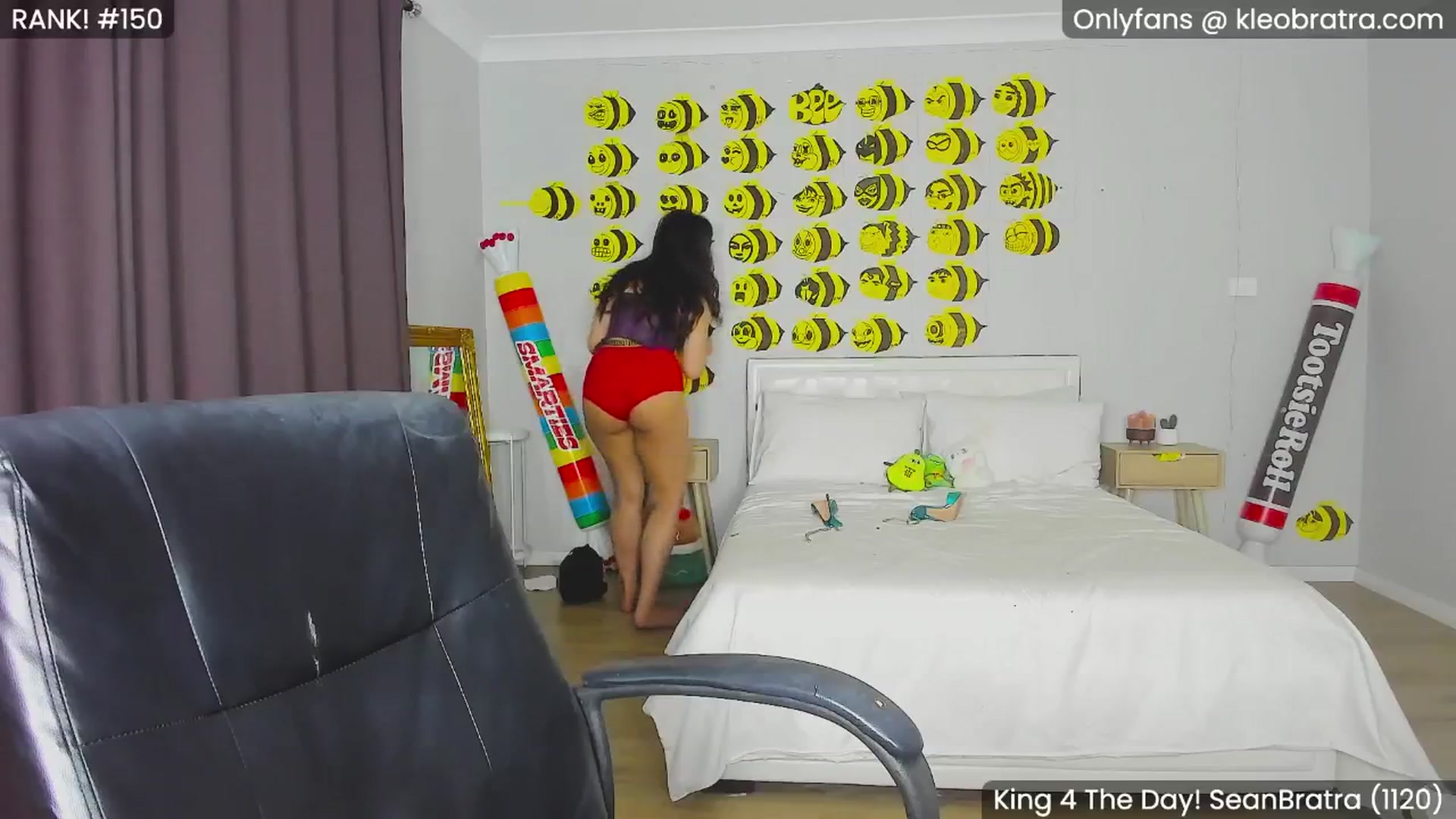 Gallery image thumbnail from KleoBratra's myfreecams stream on, 08/24/2024, 11:41 image 10 of 20