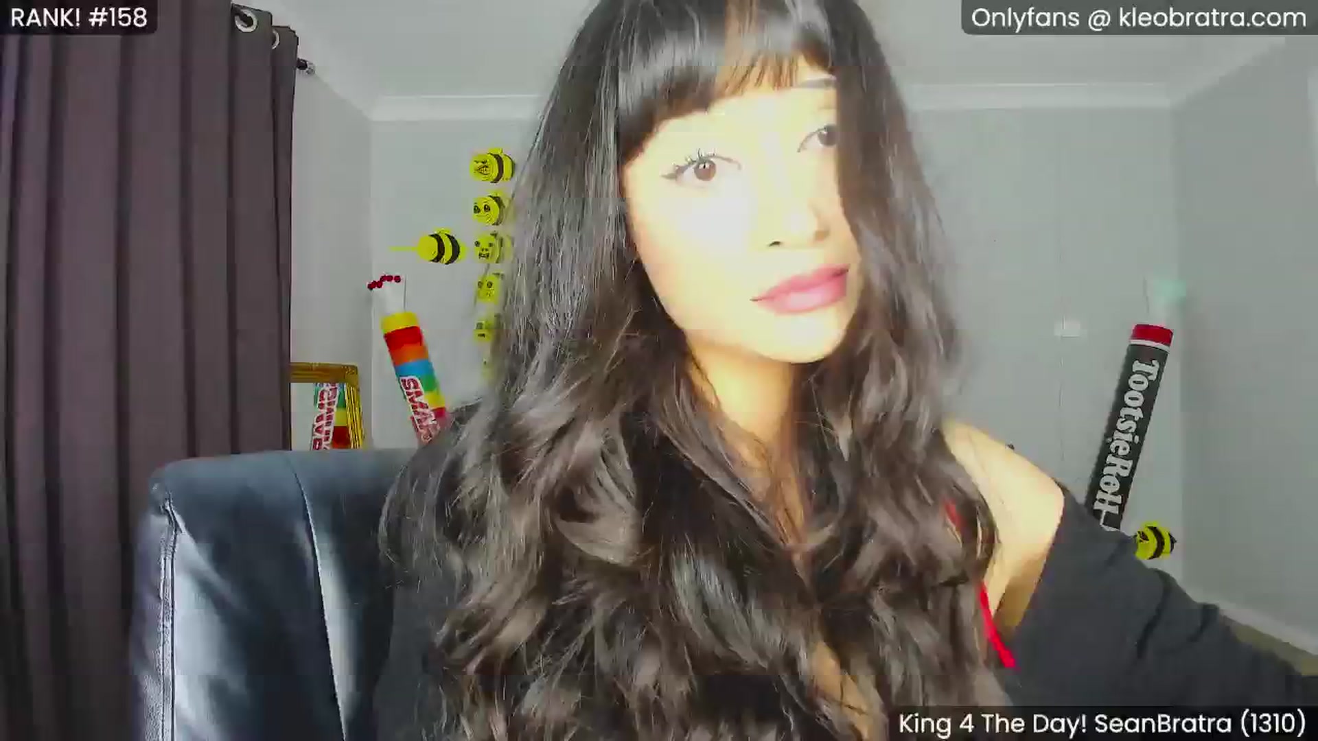 Gallery image thumbnail from KleoBratra's myfreecams stream on, 08/25/2024, 10:05 image 6 of 20