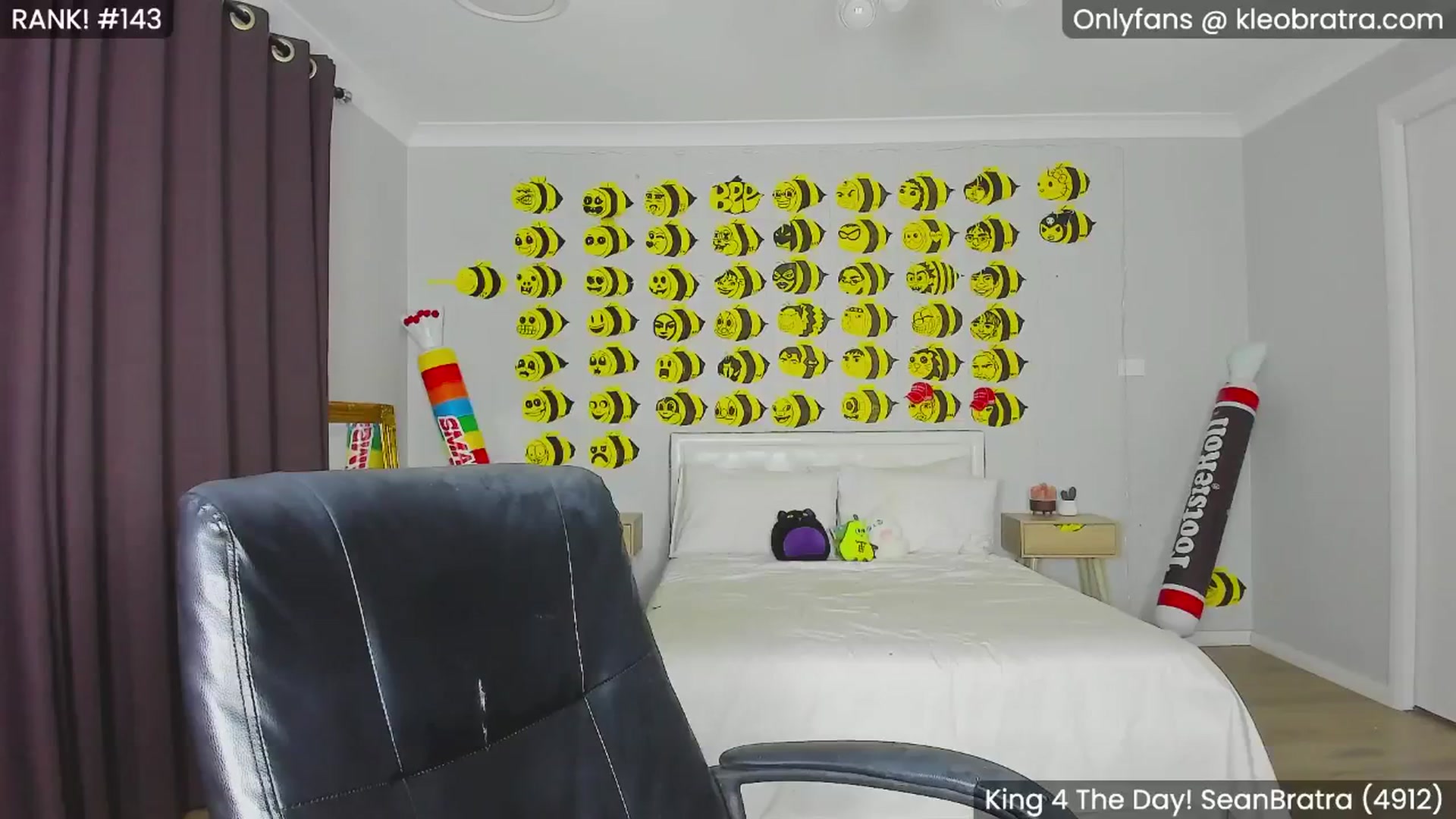Gallery image thumbnail from KleoBratra's myfreecams stream on, 08/25/2024, 16:47 image 9 of 20