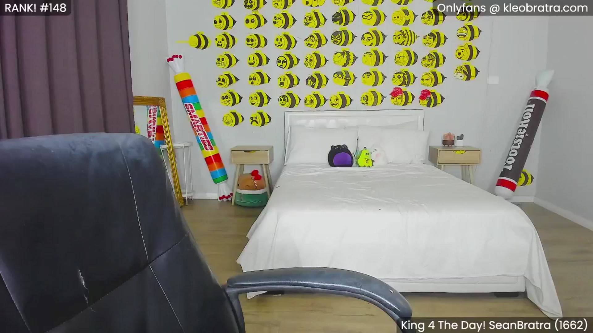 Gallery image thumbnail from KleoBratra's myfreecams stream on, 08/26/2024, 07:21 image 13 of 20