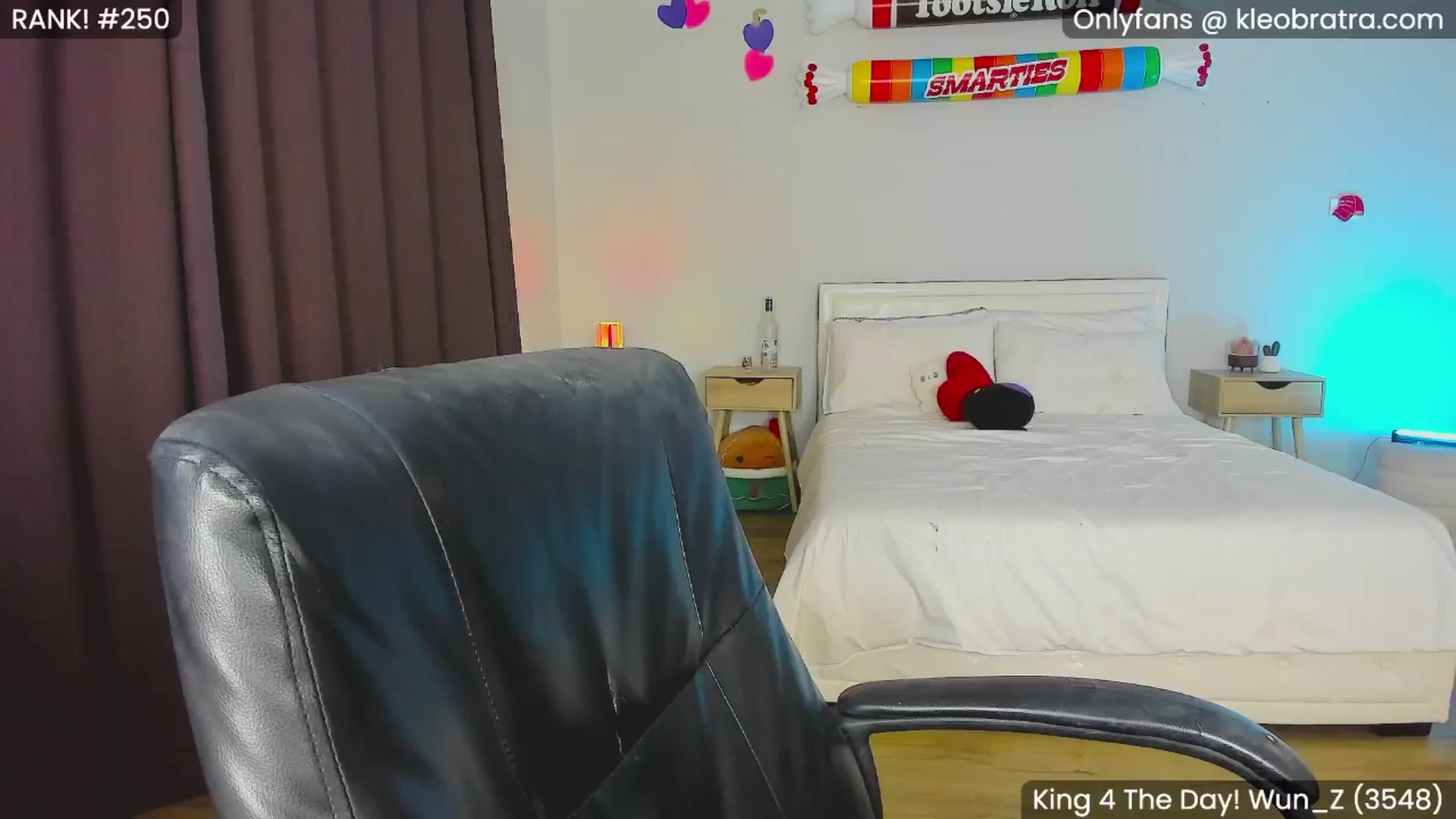 Gallery image thumbnail from KleoBratra's myfreecams stream on, 09/02/2024, 07:34 image 13 of 20