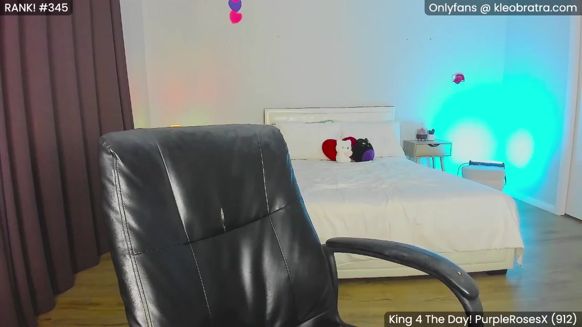 Gallery image thumbnail from KleoBratra's myfreecams stream on, 09/10/2024, 09:37 image 10 of 20
