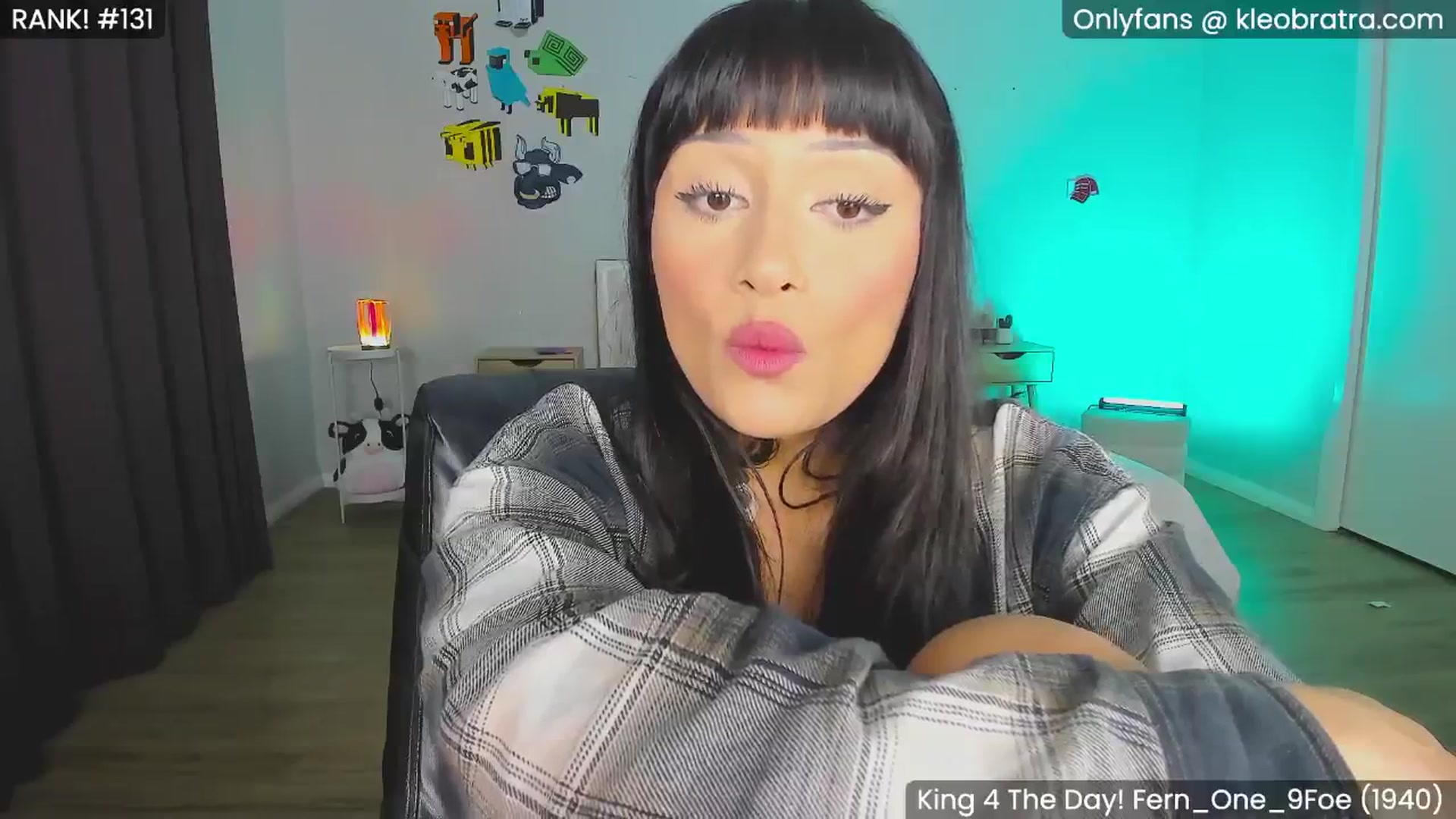 Gallery image thumbnail from KleoBratra's myfreecams stream on, 09/21/2024, 13:11 image 7 of 20