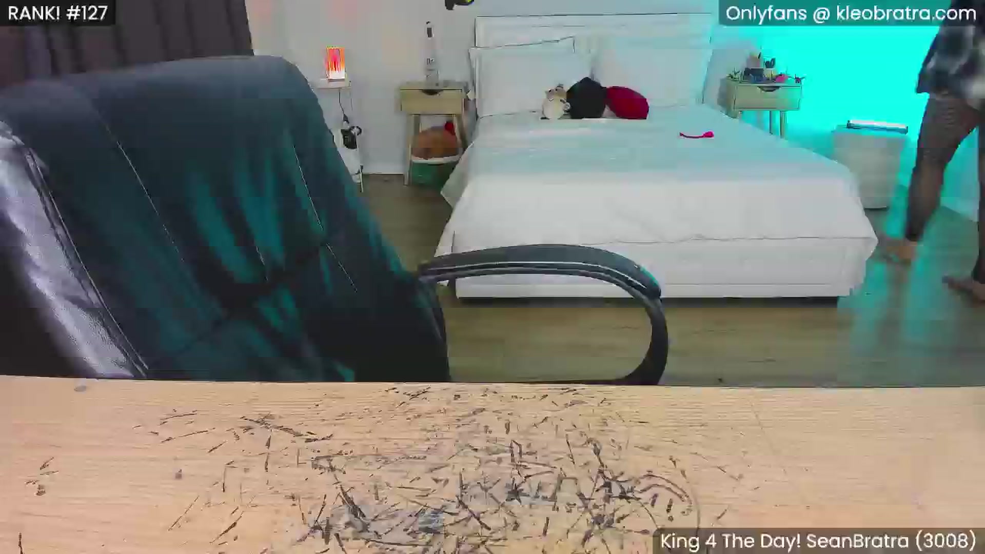 Gallery image thumbnail from KleoBratra's myfreecams stream on, 09/28/2024, 19:35 image 6 of 20