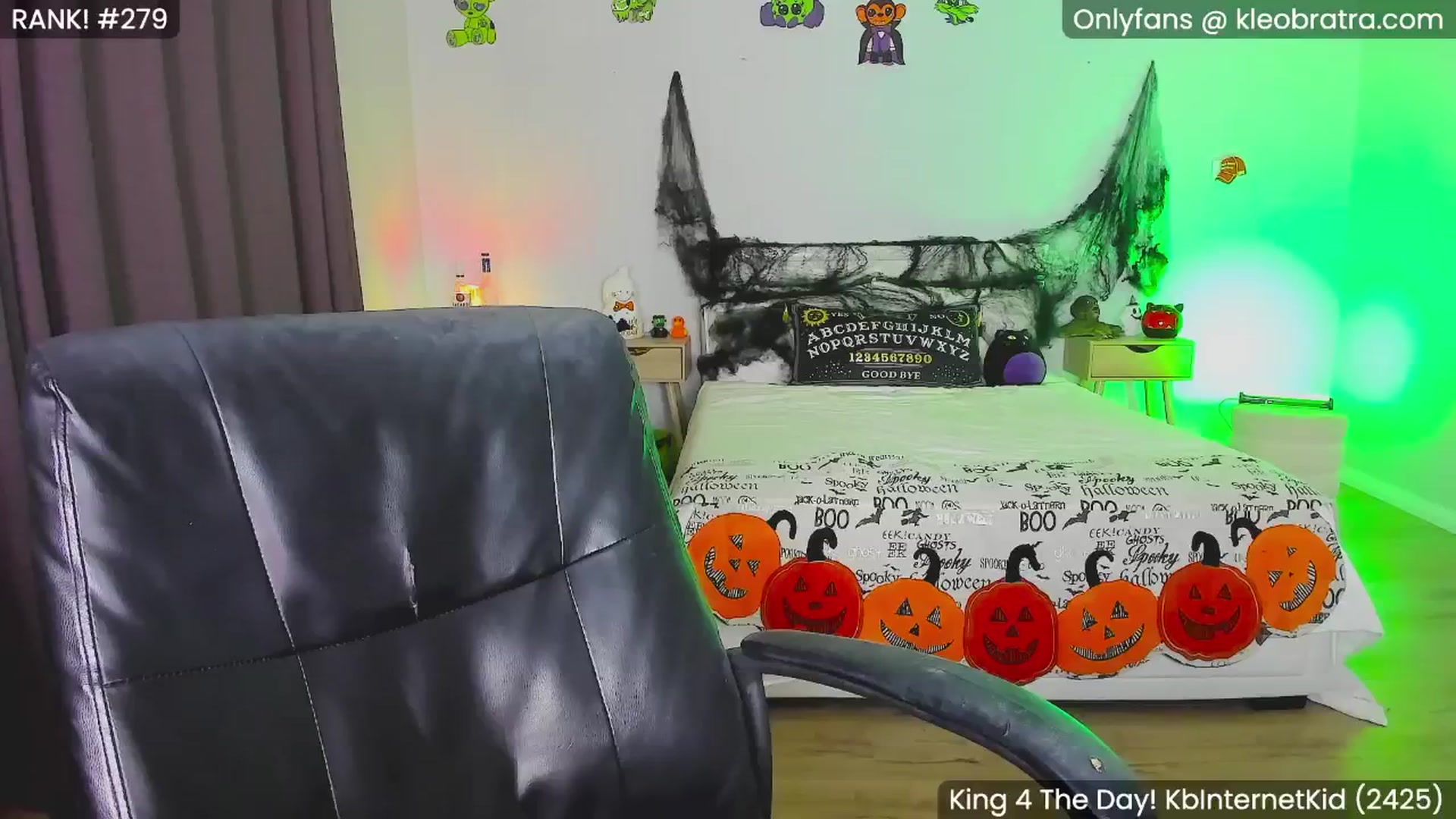 Gallery image thumbnail from KleoBratra's myfreecams stream on, 10/02/2024, 10:35 image 20 of 20