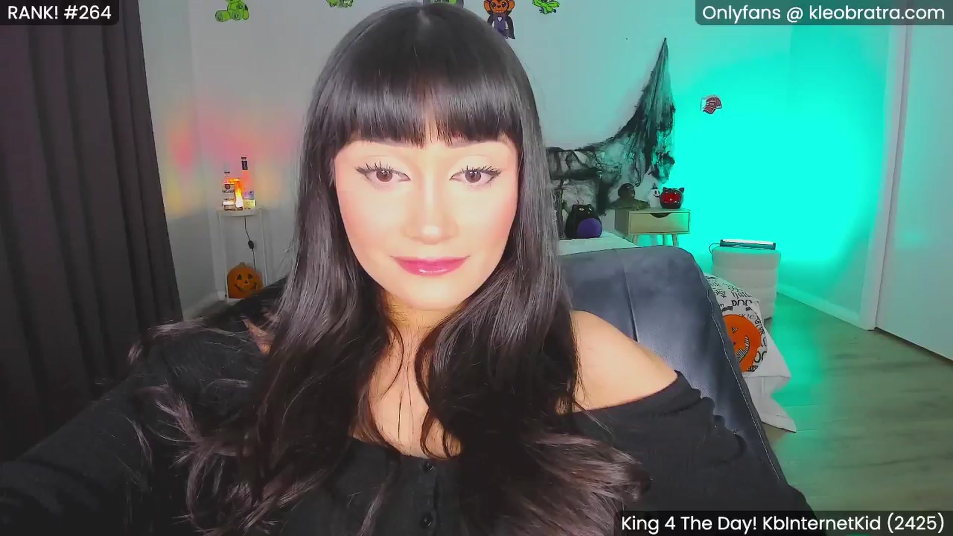 Gallery image thumbnail from KleoBratra's myfreecams stream on, 10/02/2024, 11:53 image 10 of 20