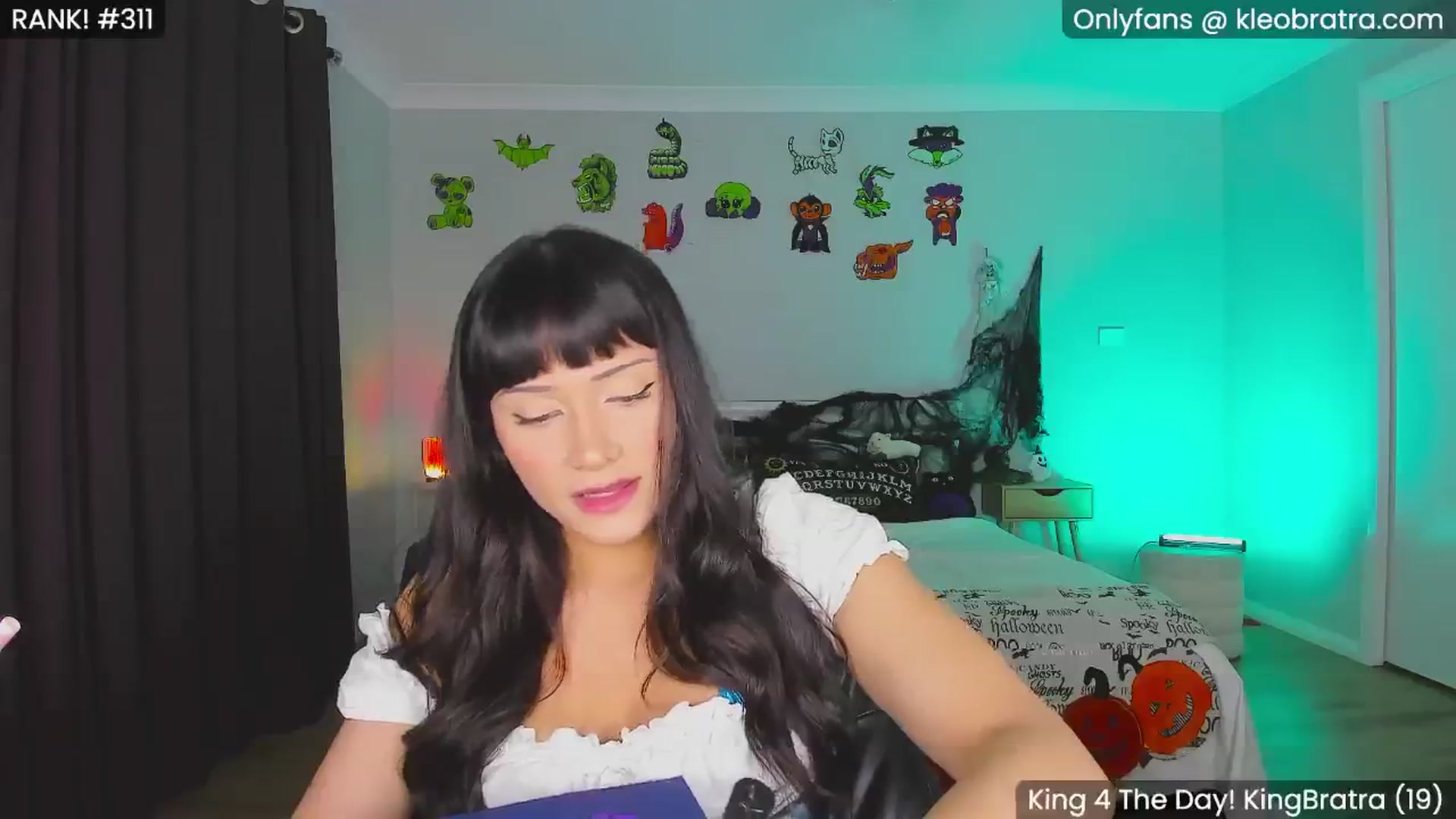Gallery image thumbnail from KleoBratra's myfreecams stream on, 10/06/2024, 13:23 image 3 of 20