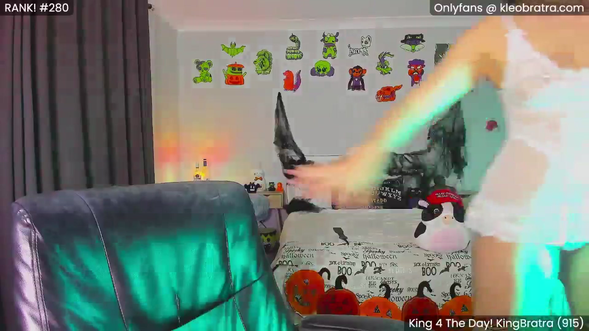 Gallery image thumbnail from KleoBratra's myfreecams stream on, 10/08/2024, 15:05 image 13 of 20