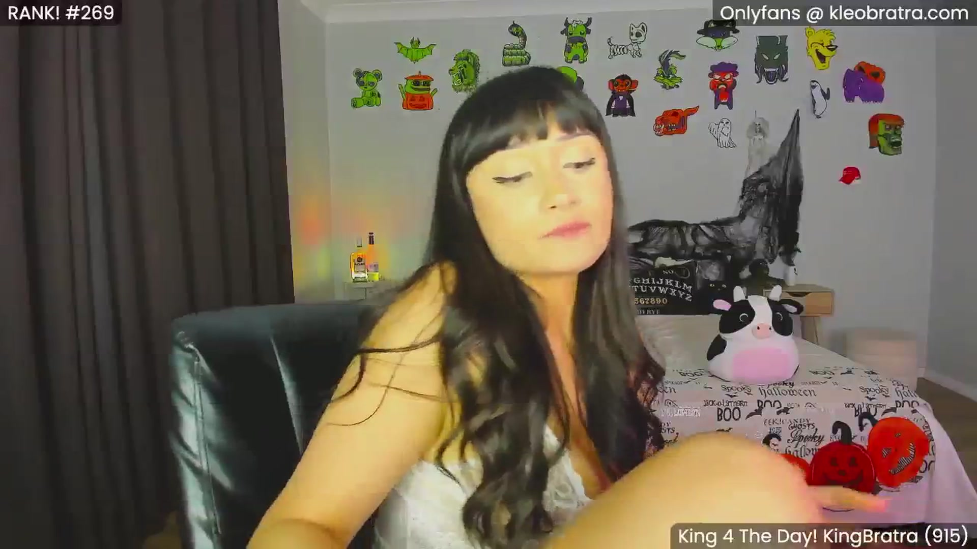 Gallery image thumbnail from KleoBratra's myfreecams stream on, 10/08/2024, 17:21 image 8 of 20