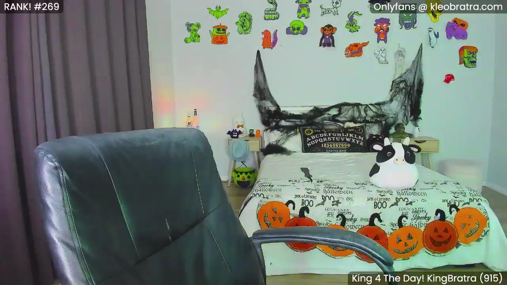 Gallery image thumbnail from KleoBratra's myfreecams stream on, 10/08/2024, 17:21 image 7 of 20