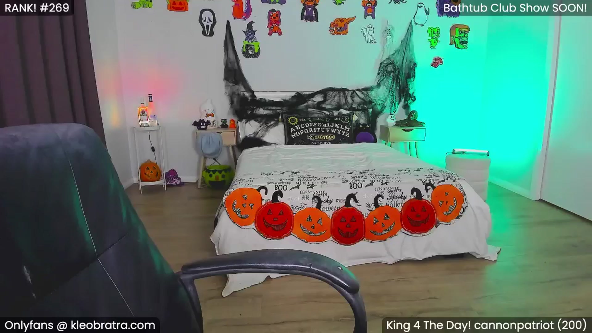 Gallery image thumbnail from KleoBratra's myfreecams stream on, 10/11/2024, 12:06 image 8 of 20