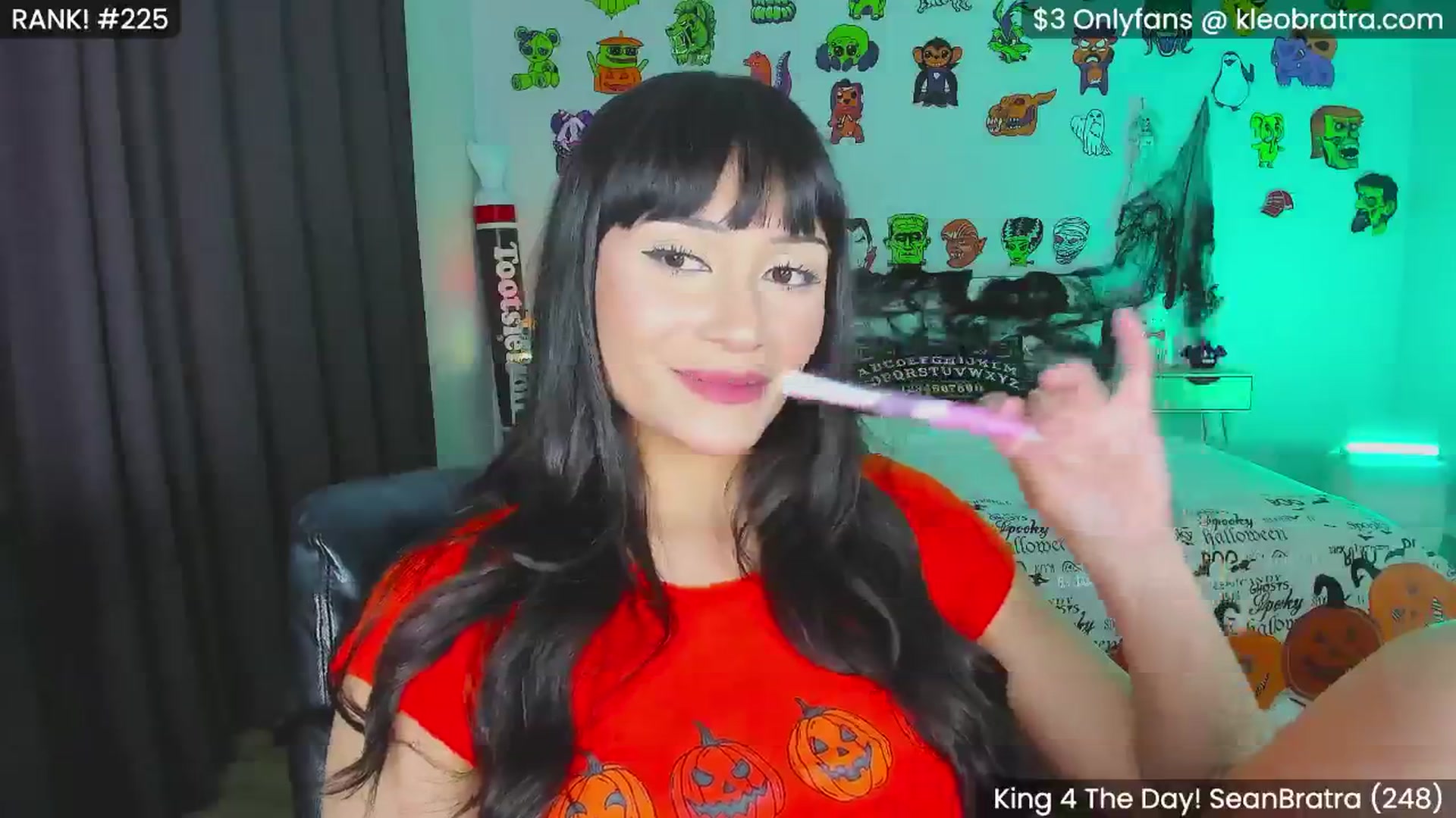 Gallery image thumbnail from KleoBratra's myfreecams stream on, 10/14/2024, 08:21 image 18 of 20