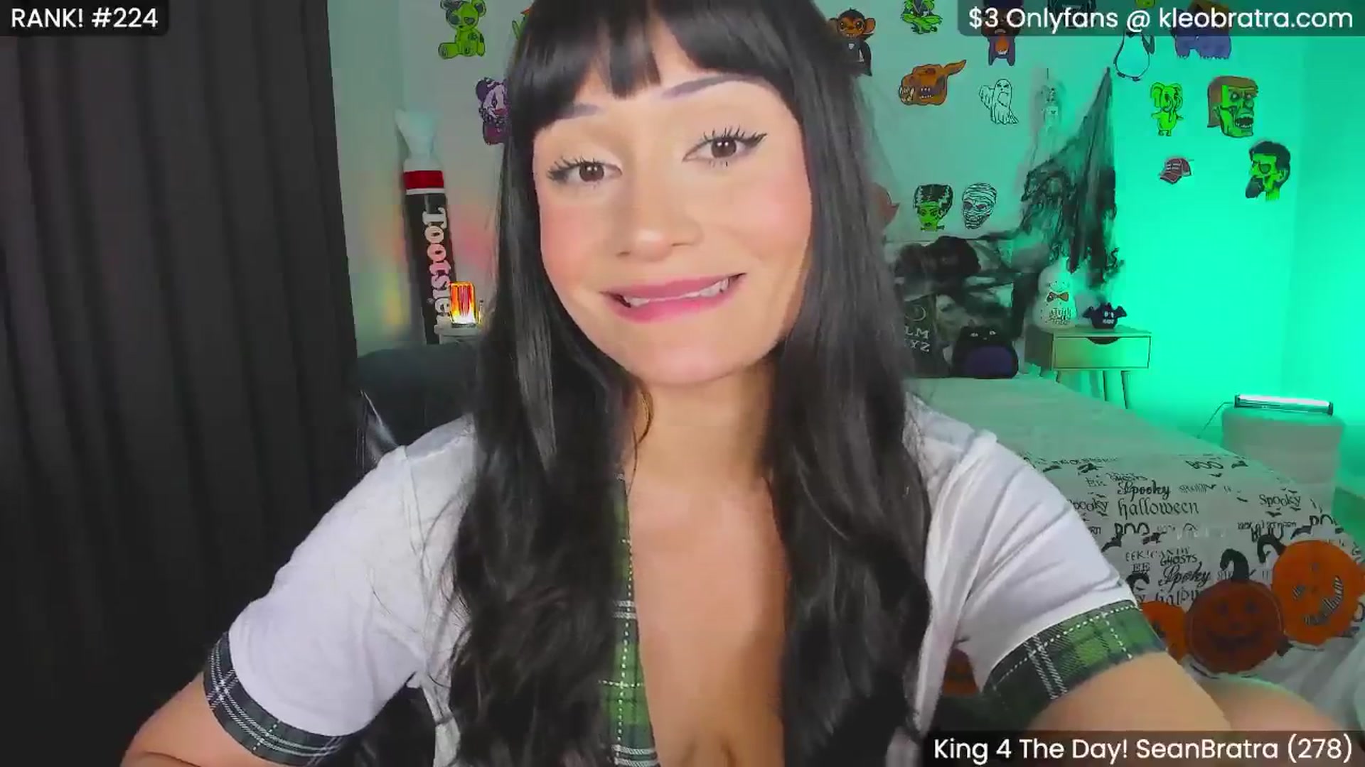 Gallery image thumbnail from KleoBratra's myfreecams stream on, 10/14/2024, 15:08 image 17 of 20