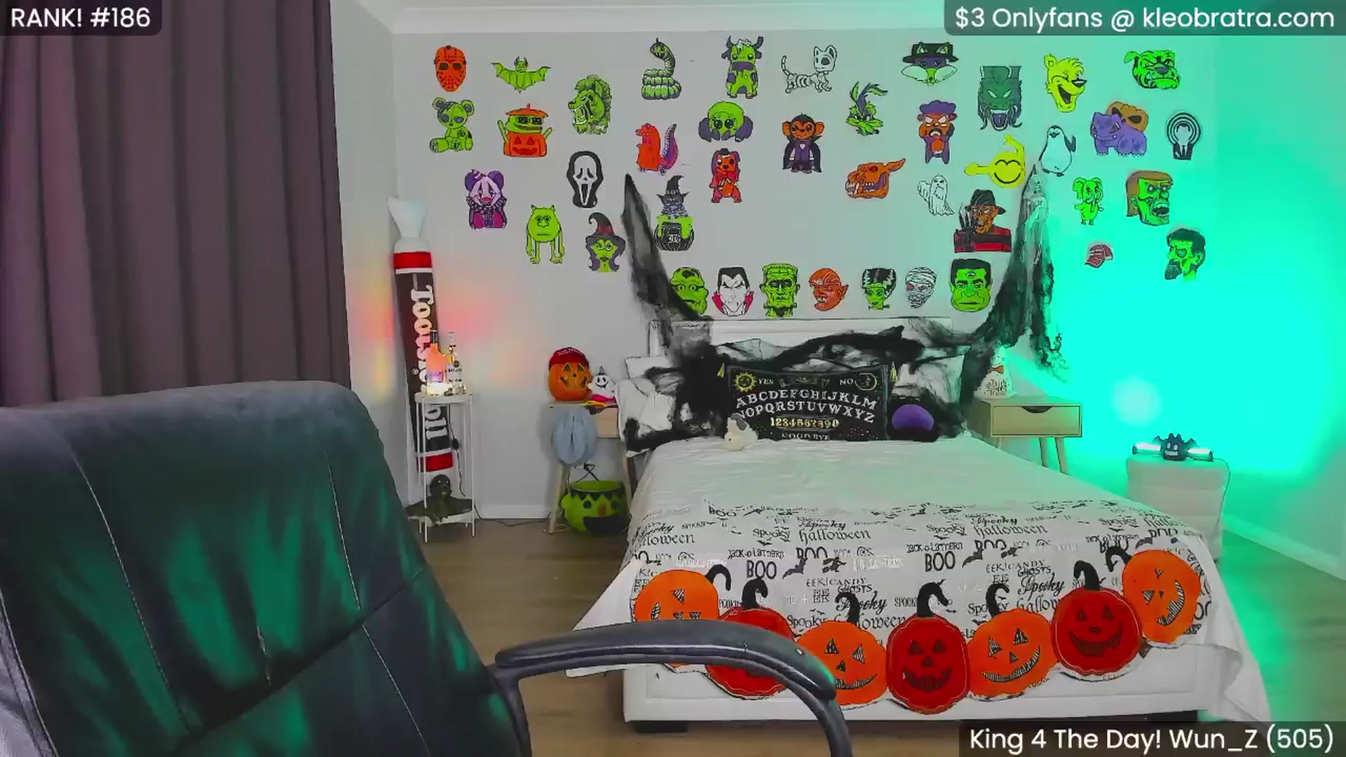 Gallery image thumbnail from KleoBratra's myfreecams stream on, 10/17/2024, 05:48 image 5 of 20