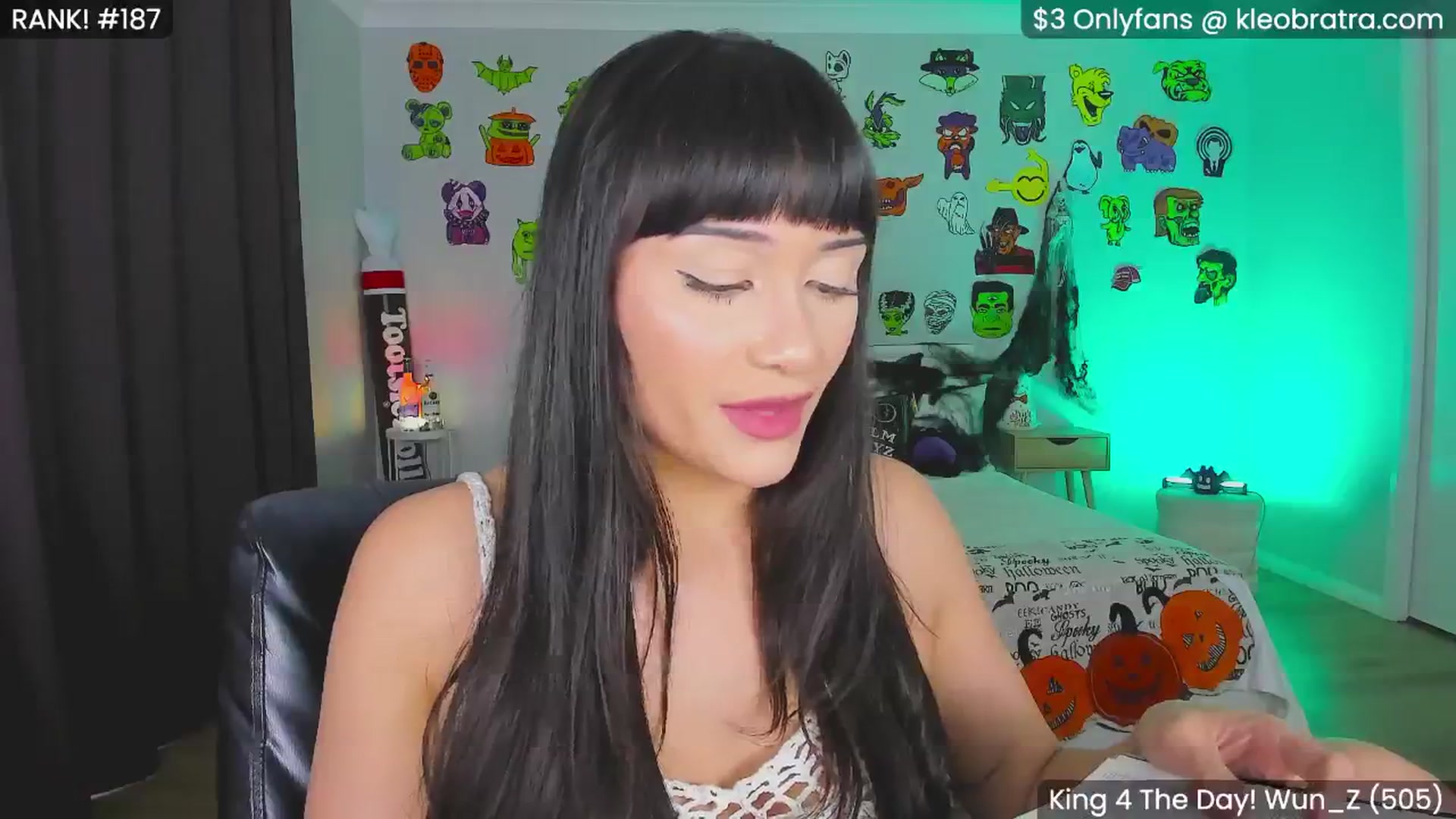 Gallery image thumbnail from KleoBratra's myfreecams stream on, 10/17/2024, 05:48 image 6 of 20