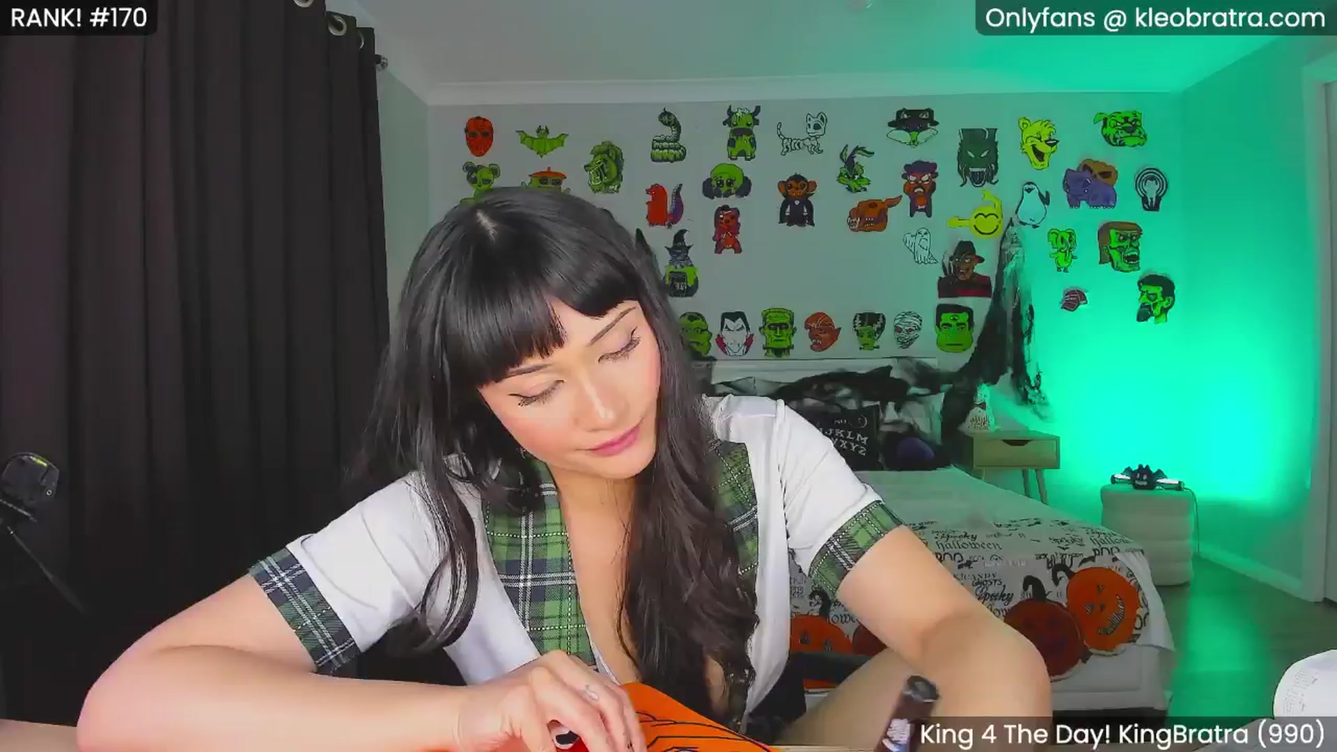 Gallery image thumbnail from KleoBratra's myfreecams stream on, 10/19/2024, 07:59 image 9 of 20
