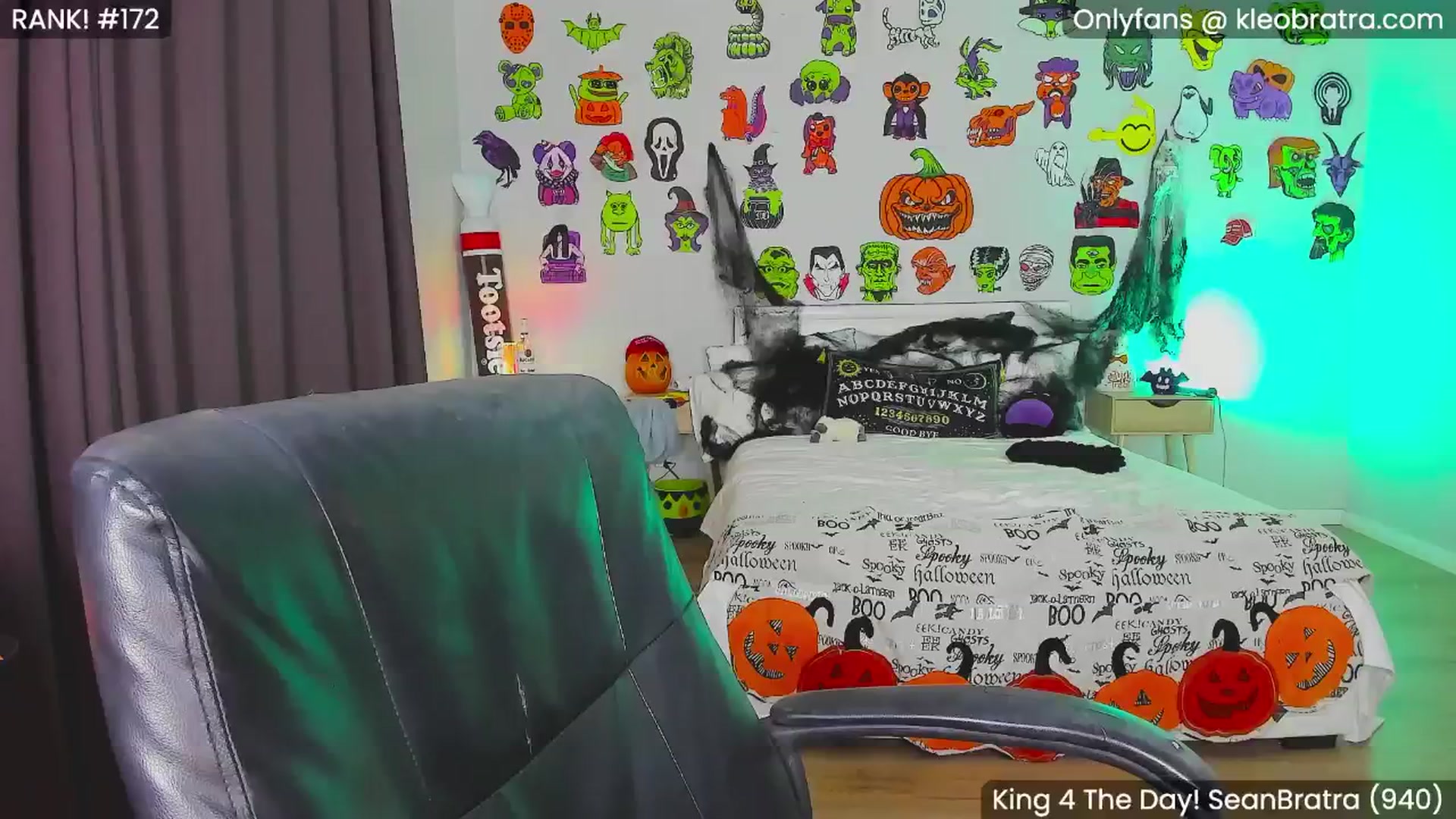 Gallery image thumbnail from KleoBratra's myfreecams stream on, 10/21/2024, 03:36 image 16 of 20
