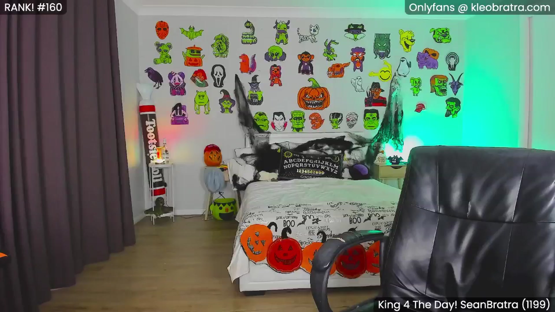 Gallery image thumbnail from KleoBratra's myfreecams stream on, 10/21/2024, 07:41 image 3 of 20