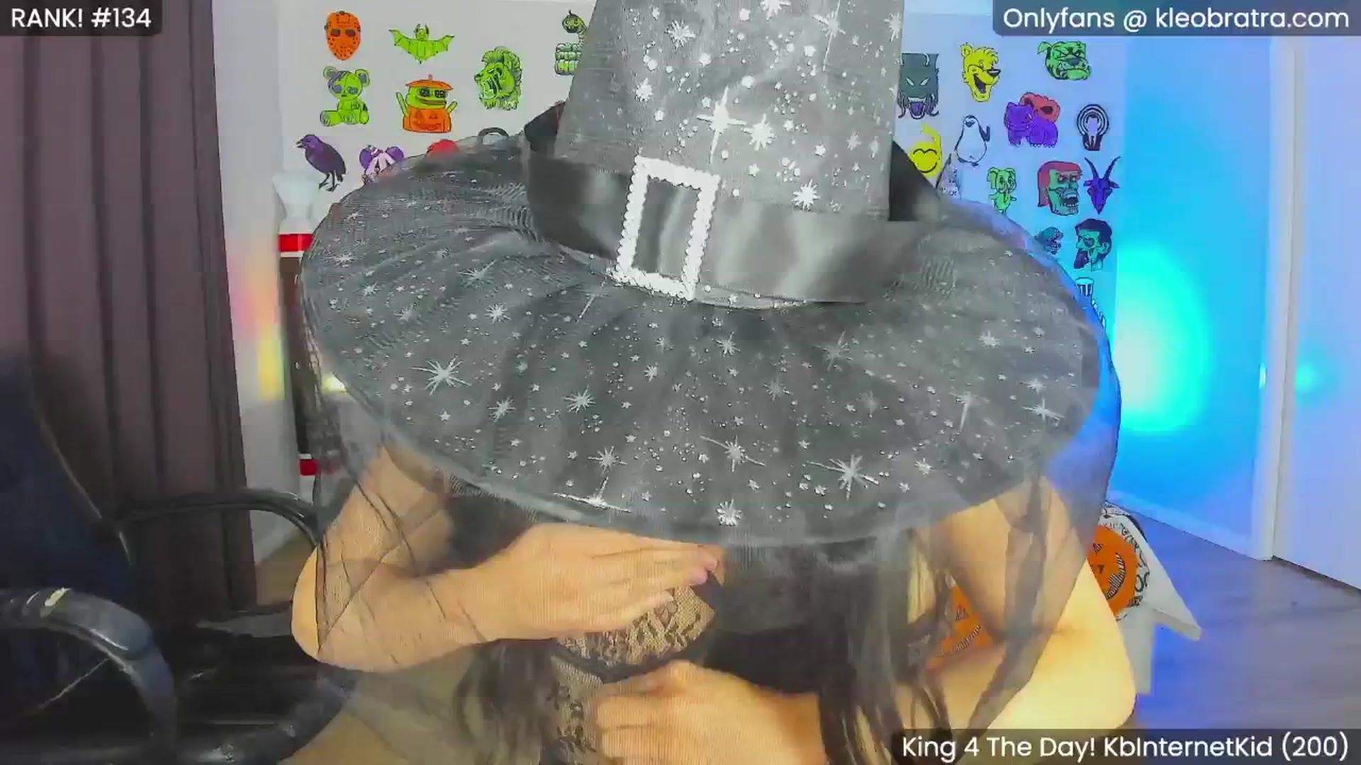Gallery image thumbnail from KleoBratra's myfreecams stream on, 10/29/2024, 05:53 image 12 of 20