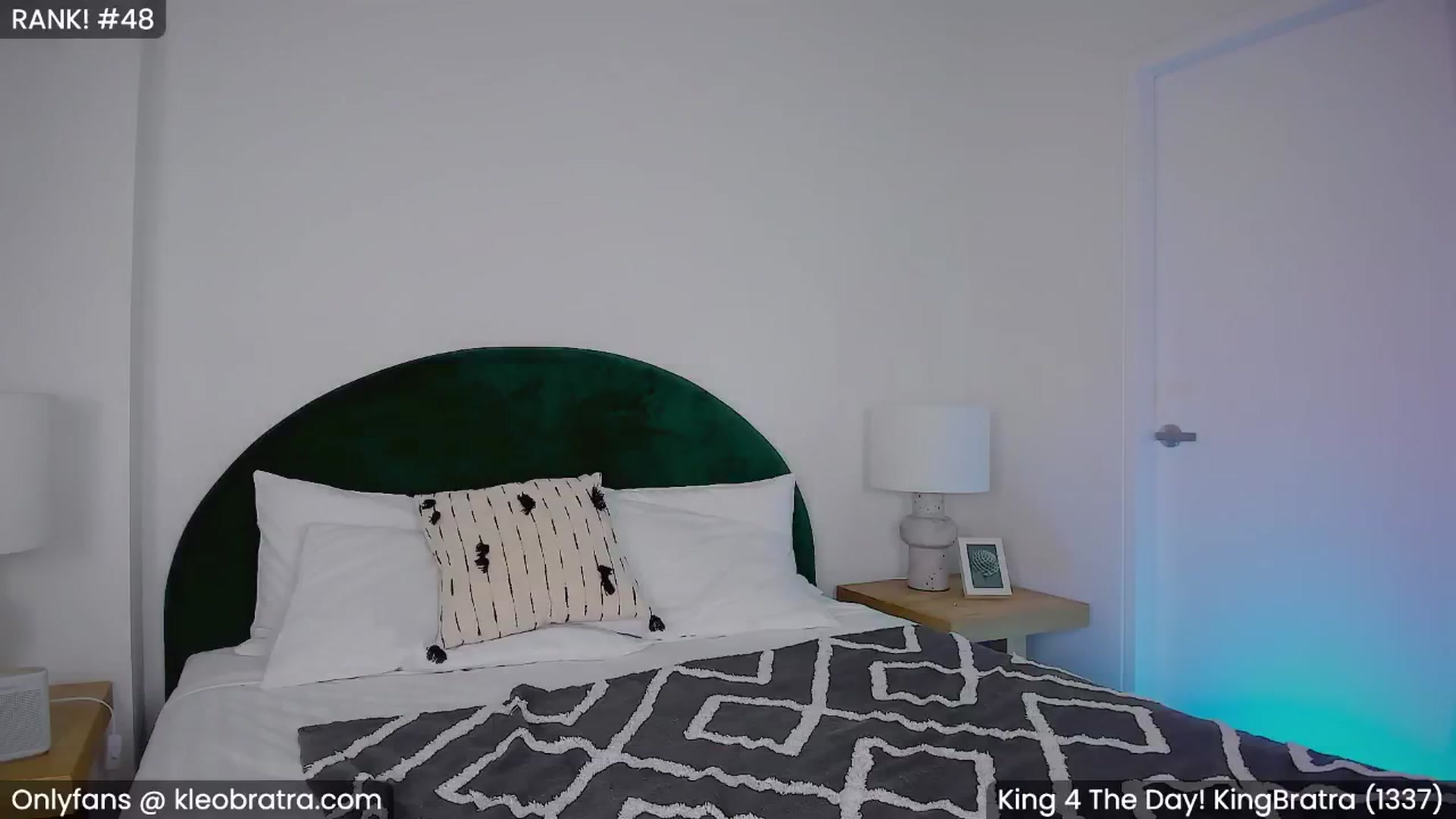 Gallery image thumbnail from KleoBratra's myfreecams stream on, 11/22/2024, 04:17 image 6 of 20