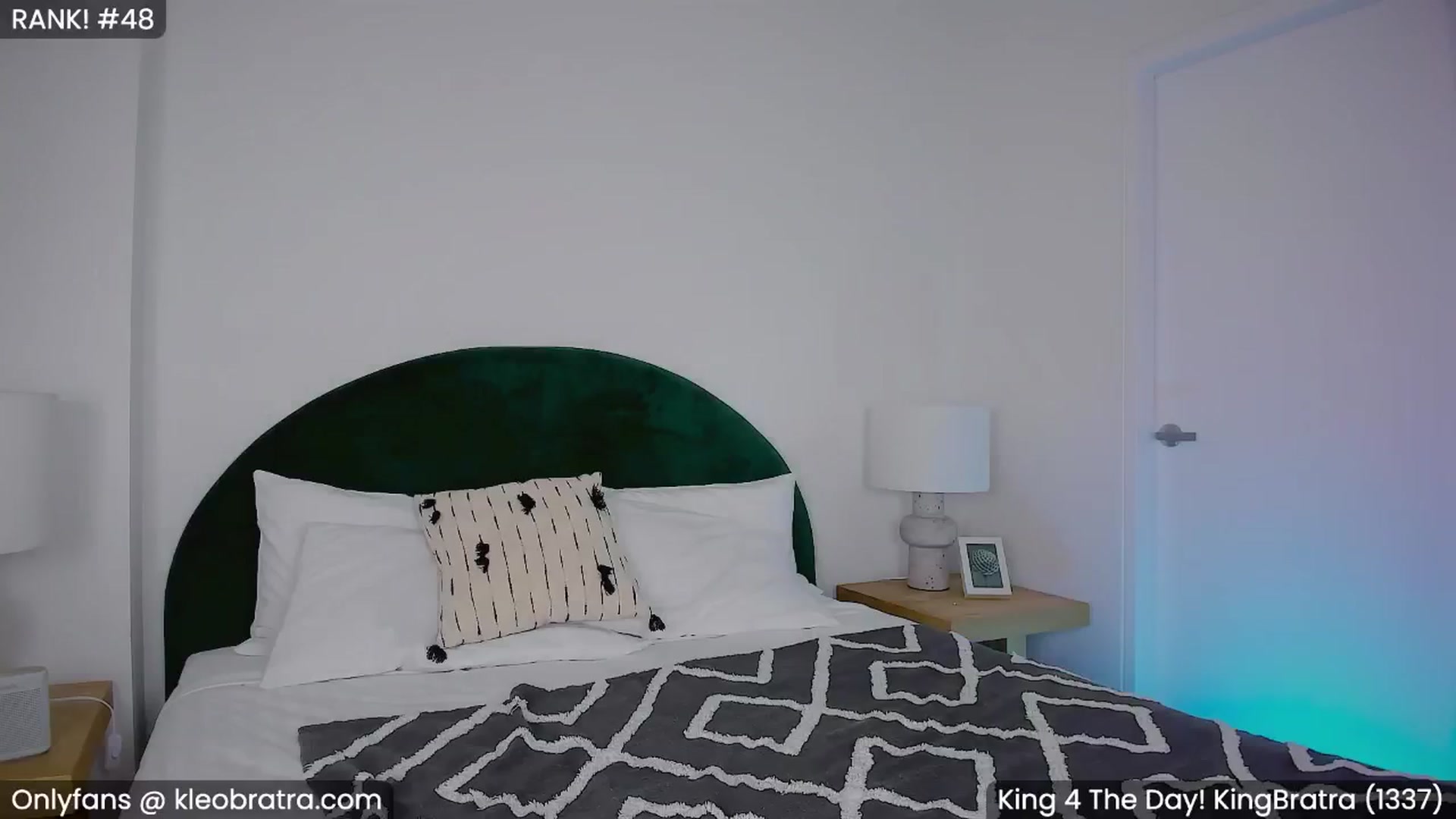 Gallery image thumbnail from KleoBratra's myfreecams stream on, 11/22/2024, 04:17 image 9 of 20