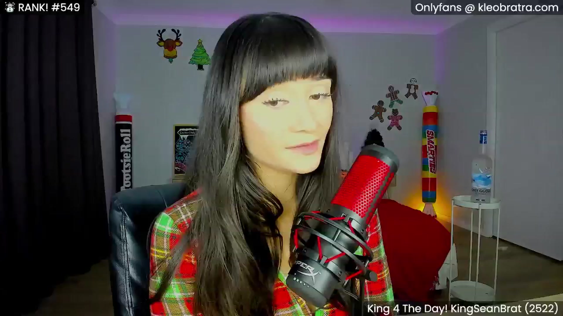 Gallery image thumbnail from KleoBratra's myfreecams stream on, 12/03/2024, 06:18 image 4 of 20