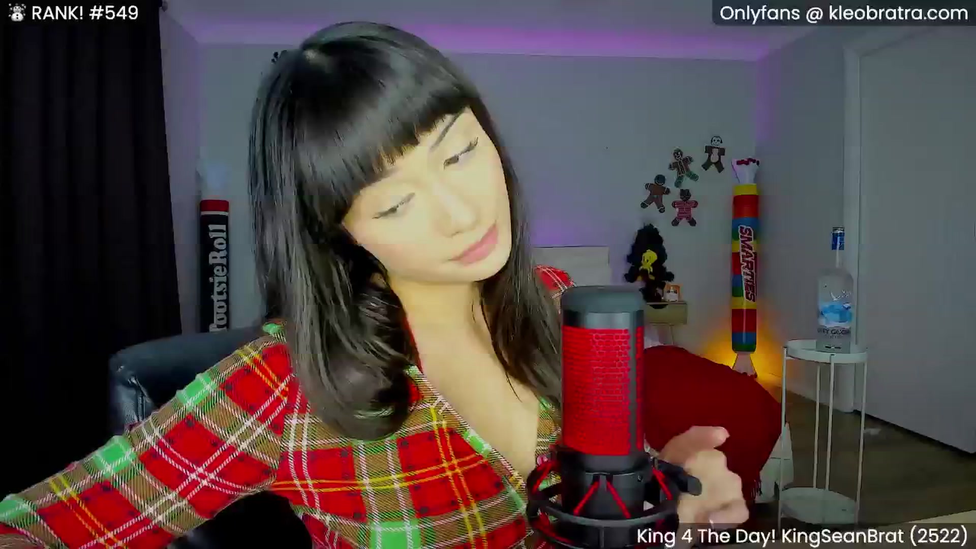 Gallery image thumbnail from KleoBratra's myfreecams stream on, 12/03/2024, 06:18 image 3 of 20